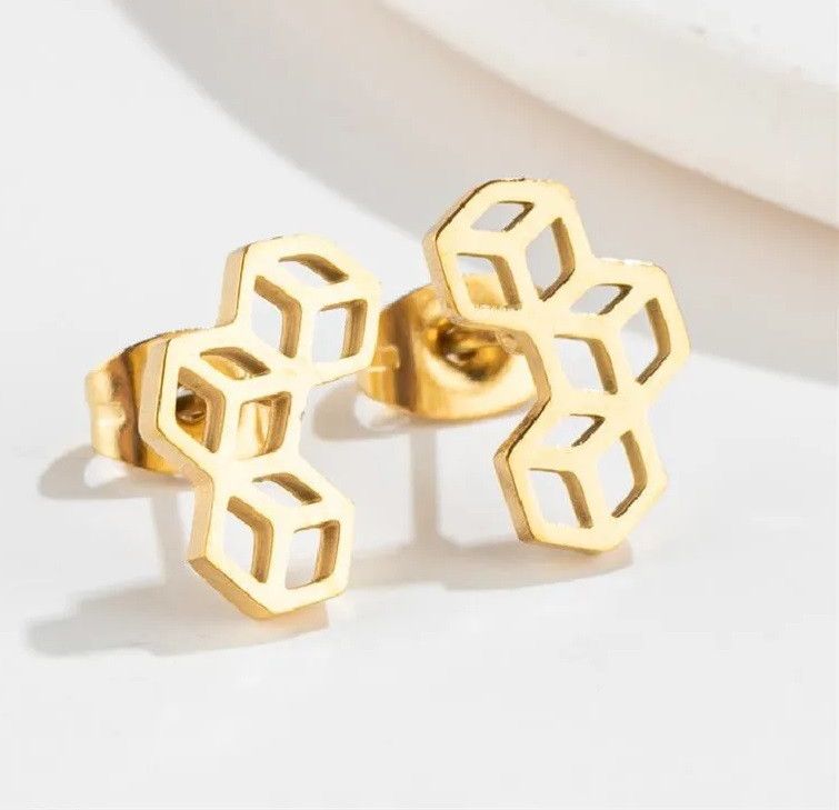 Jewelry Multiple Cube Cat Stud Earrings Charm Earring Gift Size ONE SIZE - 2 Thumbnail