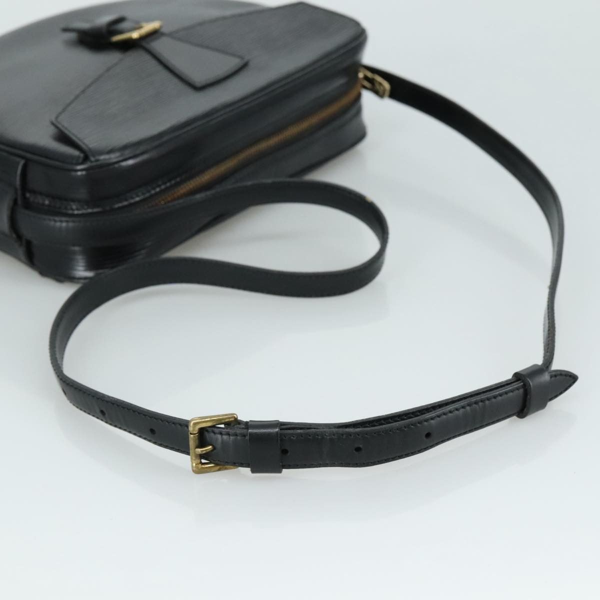 Louis Vuitton LOUIS VUITTON Epi Jeune Fille MM Shoulder Bag Black M52152 Size ONE SIZE - 7 Thumbnail