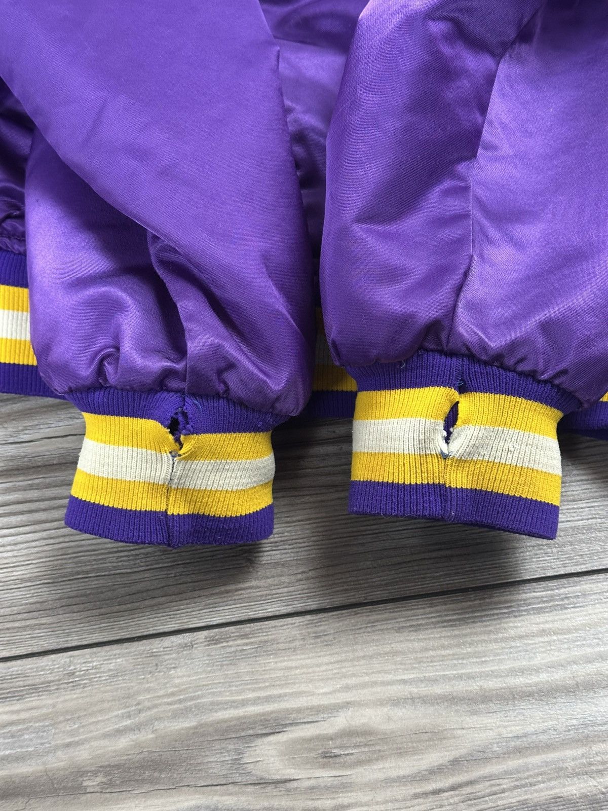 NFL Vintage 80’s Minnesota Vikings Starter Bomber Jacket Size US XL / EU 56 / 4 - 4 Thumbnail