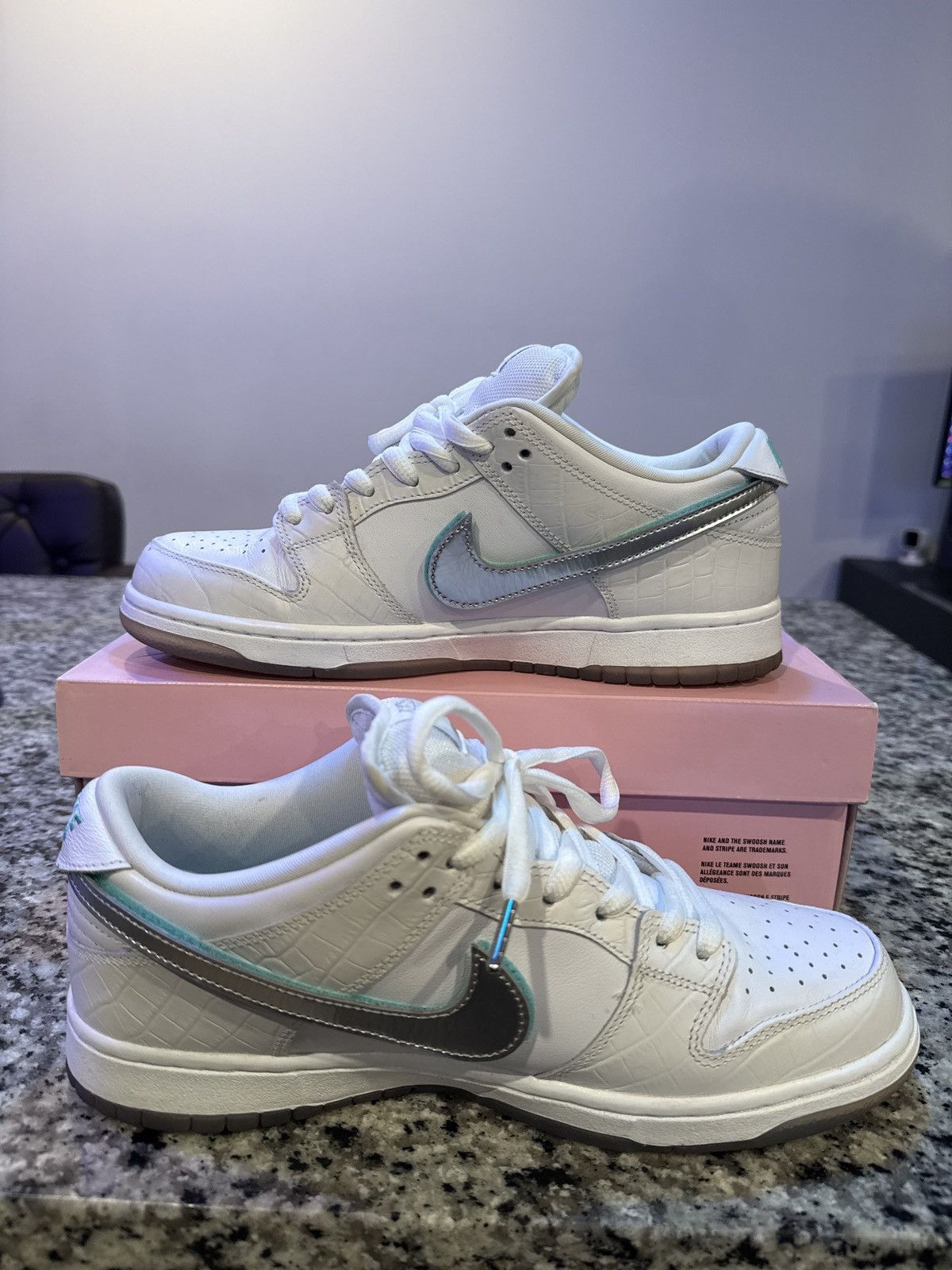 Diamond Supply Co. × Nike Diamond Supply Co. White Diamond SB’s Size US 9 / EU 42 - 3 Thumbnail