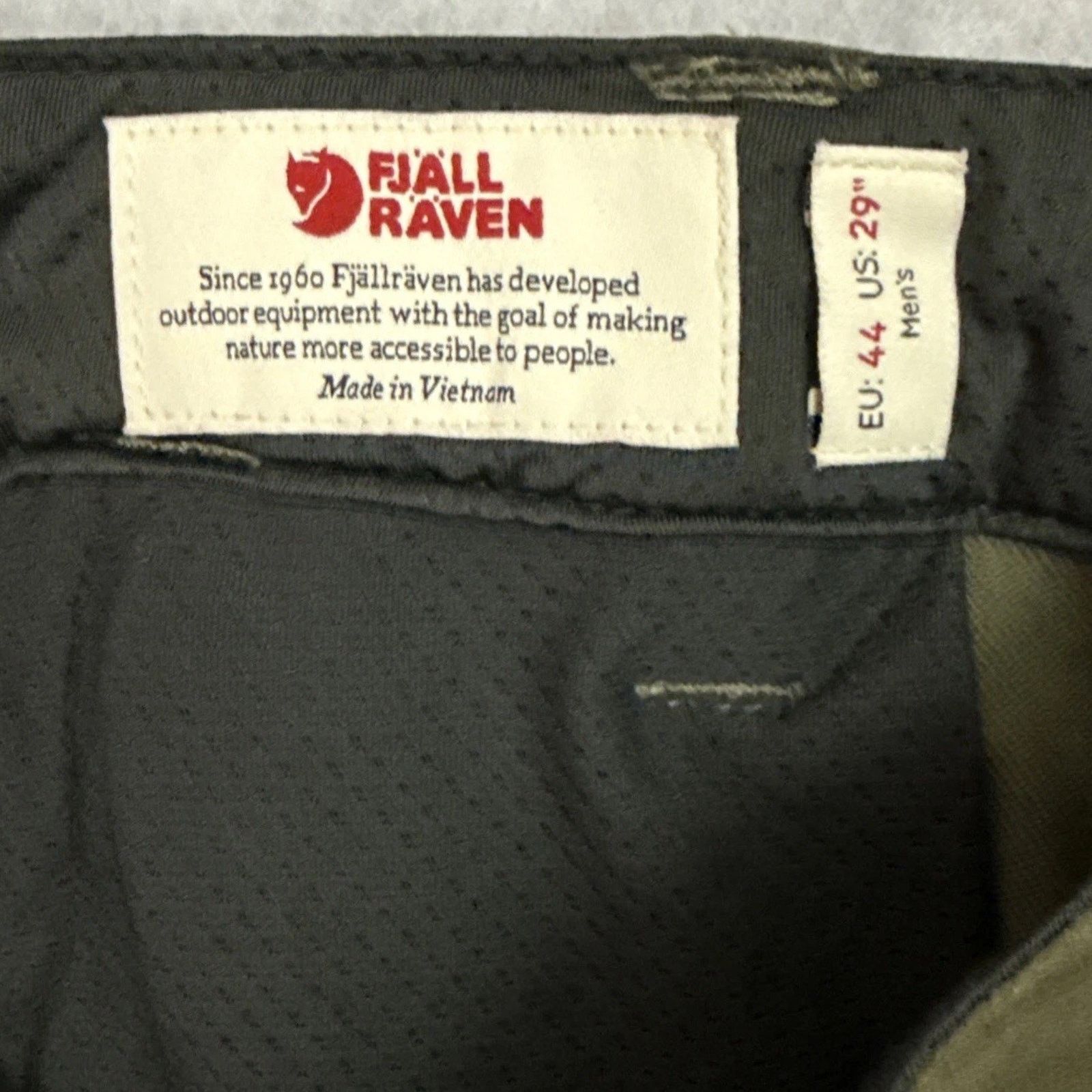 Fjallraven Fjallraven Mens 29 Abisko Trail Stretch Shorts Laurel Green Size US 29 - 2 Thumbnail