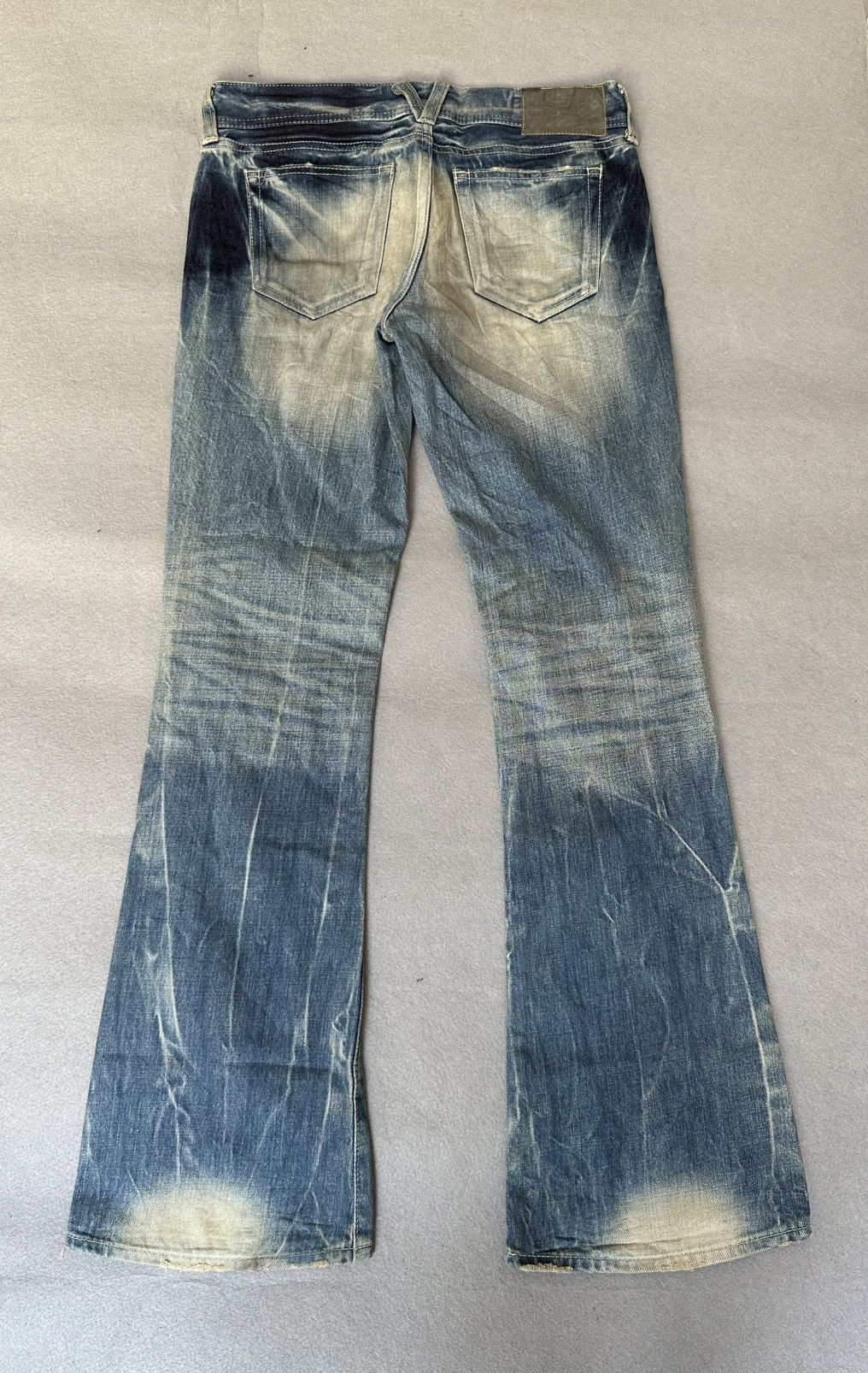 Vanquish FLARE Vanquish Japan Distressed Denim Size US 32 / EU 48 - 2 Thumbnail