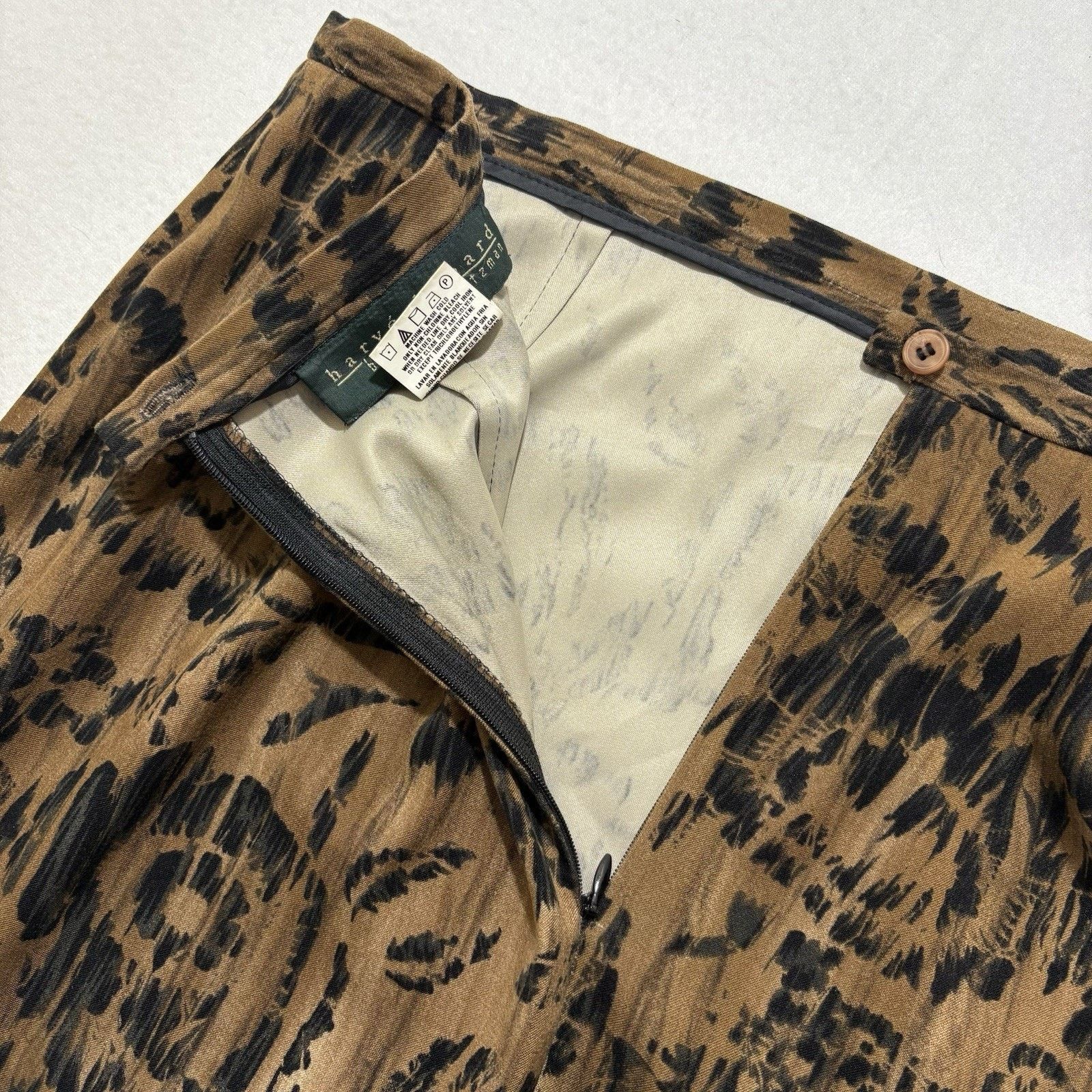 Harve Benard Harve Benard 12 Pencil Skirt Brown + Black Floral Patterned Size 34" / US 12 / IT 48 - 8 Thumbnail