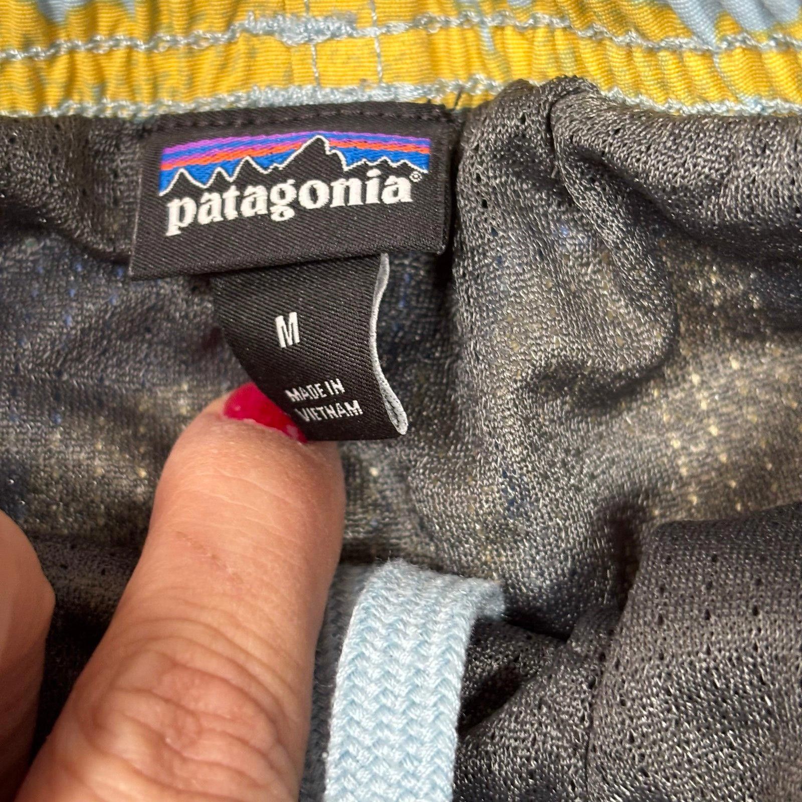 Patagonia Patagonia Boys Medium Patterned Swim Shorts Size US 26 / EU 42 - 4 Thumbnail