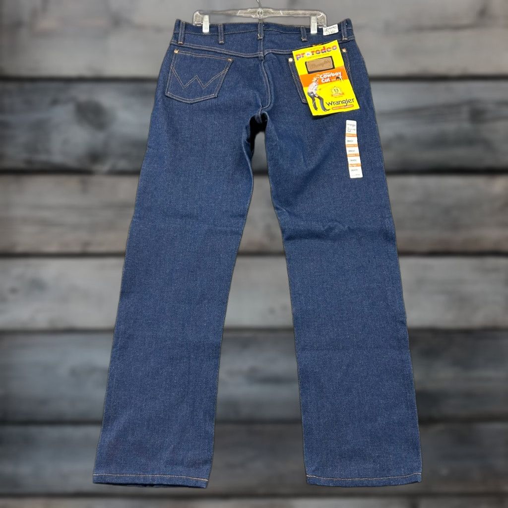 Wrangler Wrangler 13MWZ Jeans Mens 36x31 Blue Cowboy Cut Straight Dark Wash Western Rodeo 90s Cowboy Mens Regular Jeans Size US 36 / EU 52 - 1 Thumbnail