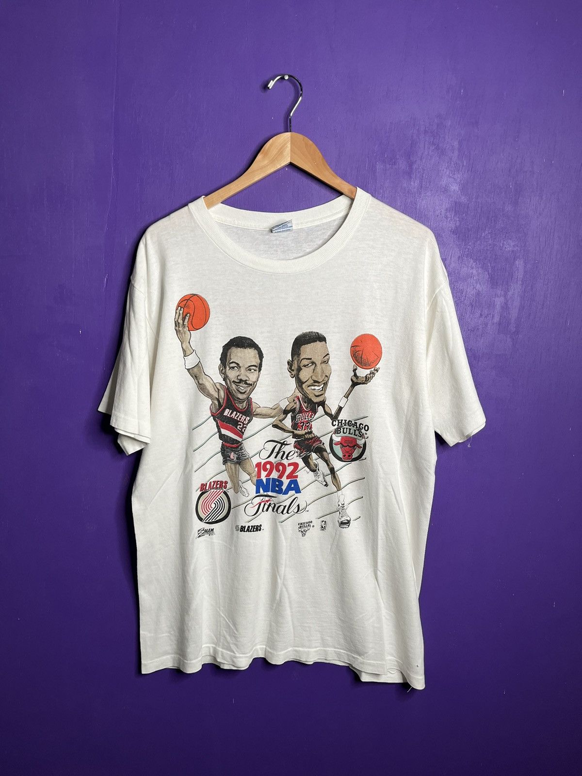 image of Vintage 1992 Salem Nba Finals Drexler Vs Pippen T-Shirt in White, Men's (Size Large)