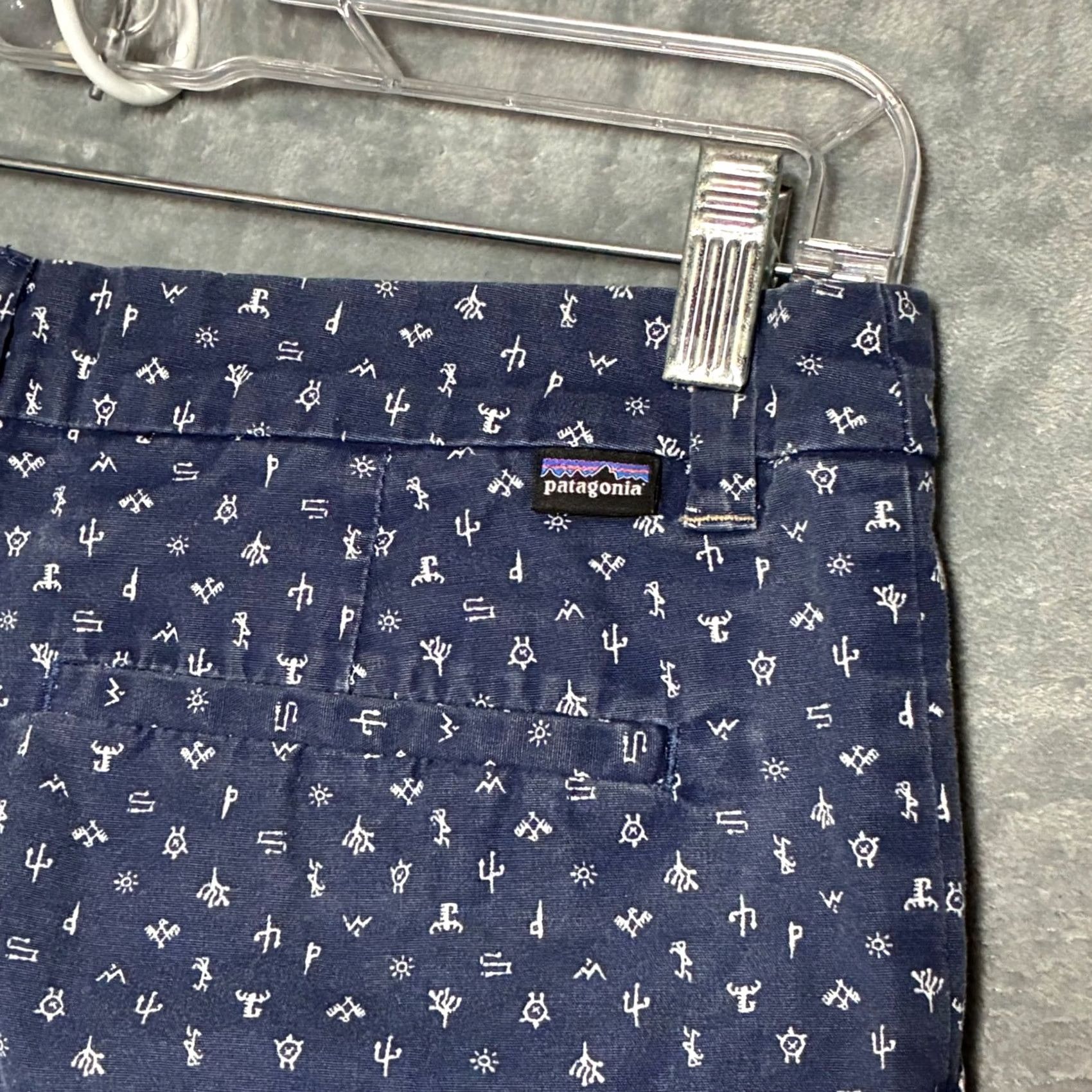 Patagonia Patagonia Common Threads Organic Cotton Aztec Crop Pants Women's 4 Blue Size 27" / US 4 / IT 40 - 2 Thumbnail
