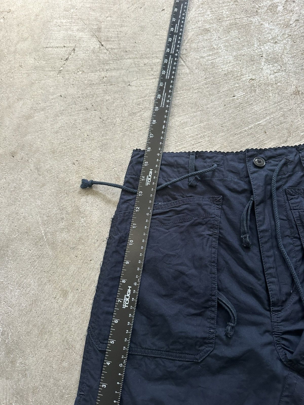 Takahiromiyashita The Soloist. Takahiro Miyashita TheSoloist Shorts Navy multi pocket S Size US 30 / EU 46 - 10 Thumbnail