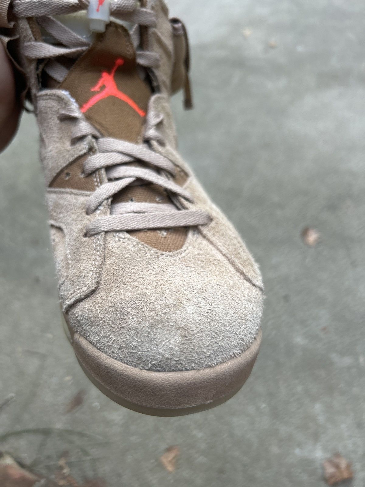 Jordan Brand × Nike × Travis Scott Jordan 6 Retro x Travis Scott Mid British Khaki - Size 9 Size US 9 / EU 42 - 11 Thumbnail