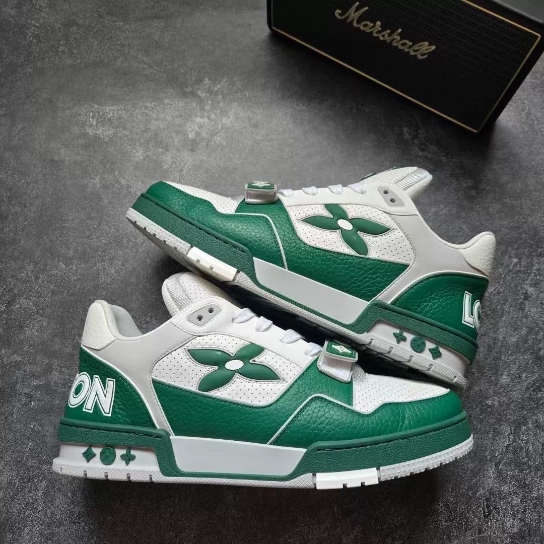 Louis Vuitton Louis Vuitton Training Green Lowtop Sneakers 42 Men Size US 9 / EU 42 - 1 Thumbnail