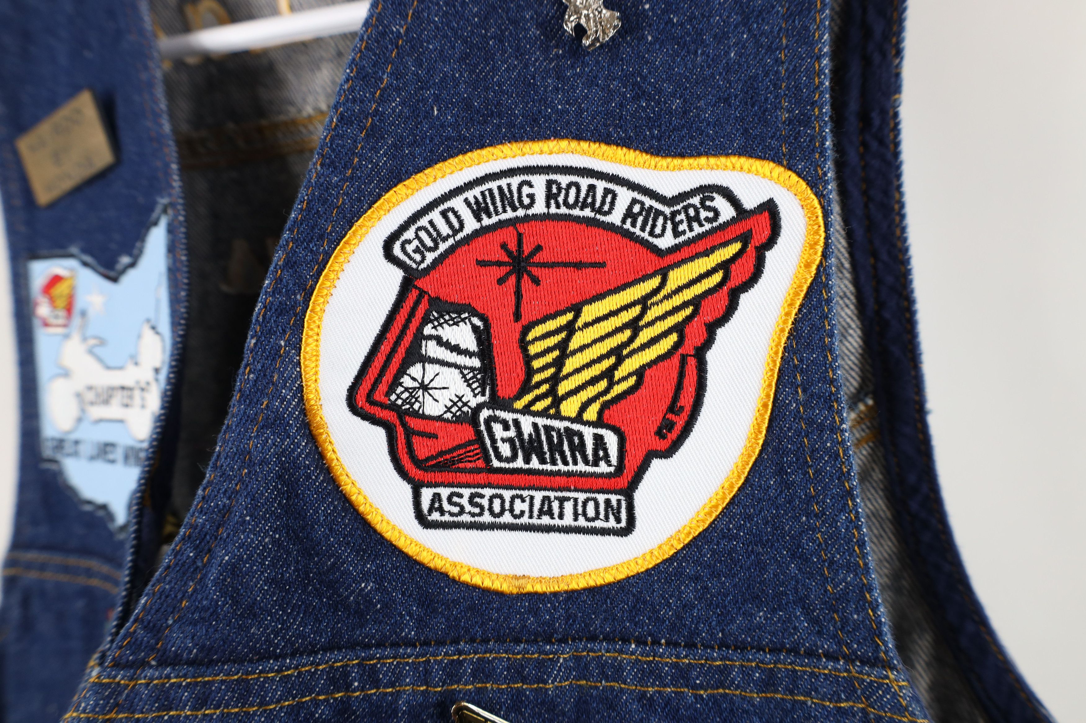 Vintage Vintage 70s Streetwear Gold Wing Road Riders Denim Vest USA Size M / US 6-8 / IT 42-44 - 9 Thumbnail