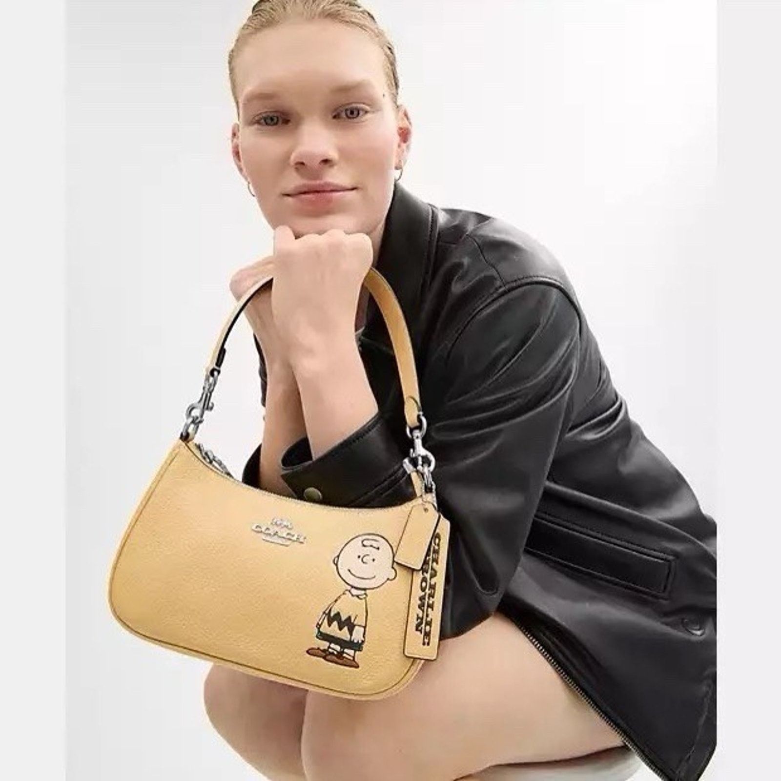 Coach NWT Coach CBJ83 X Peanuts Teri Shoulder Bag Charlie Brown Size ONE SIZE - 14 Thumbnail