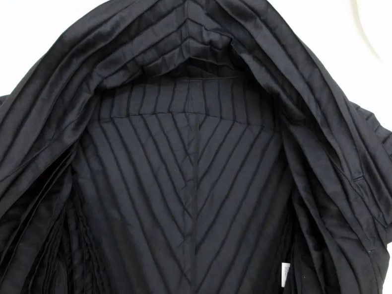 Issey Miyake Issey Miyake size:2 Black origami coat Size XS / US 0-2 / IT 36-38 - 4 Thumbnail
