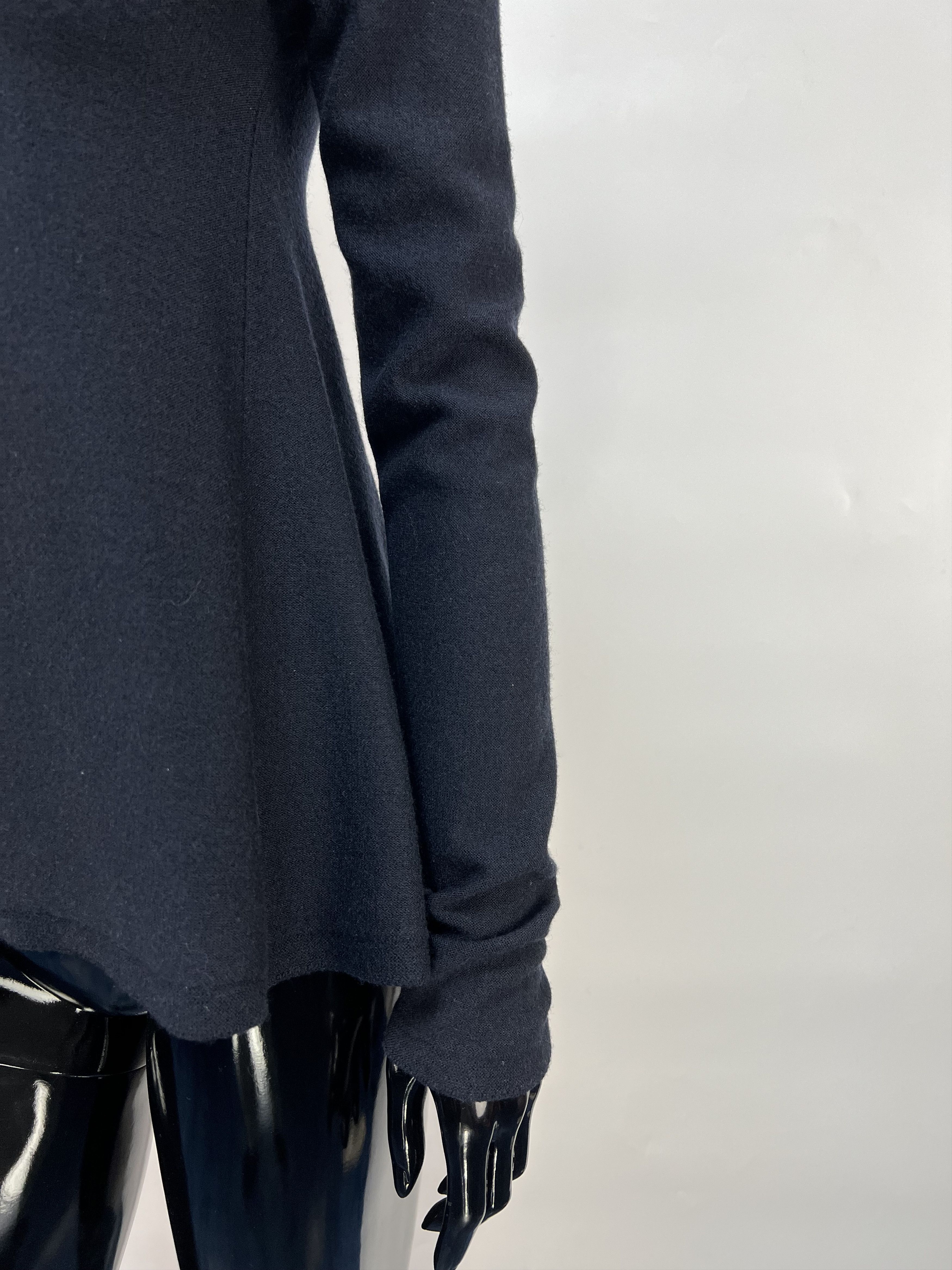 hannes roether Hannes Roether Navy 100% Merino Wool Crew Neck Sweater Size S / US 4 / IT 40 - 7 Thumbnail