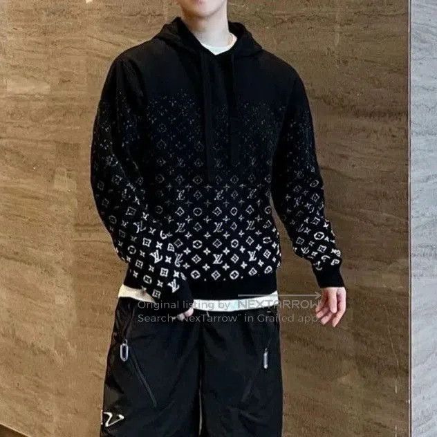 Louis Vuitton Louis Vuitton Gradient Logo Hoodie. Size US XL / EU 56 / 4 - 6 Thumbnail