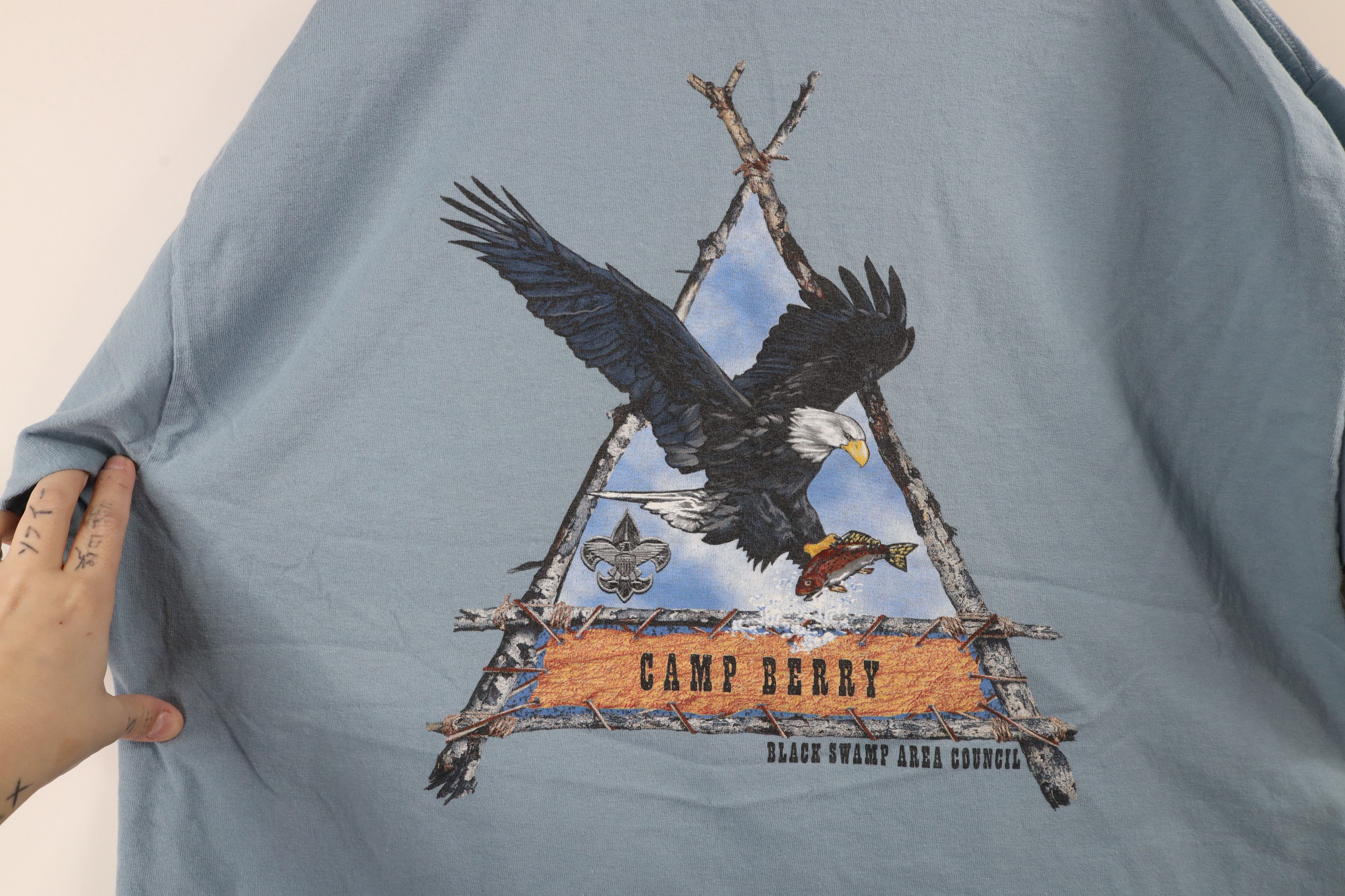 Vintage Vintage 90s Scouts of America Camp Berry Eagle T-Shirt Blue Size US XL / EU 56 / 4 - 7 Thumbnail