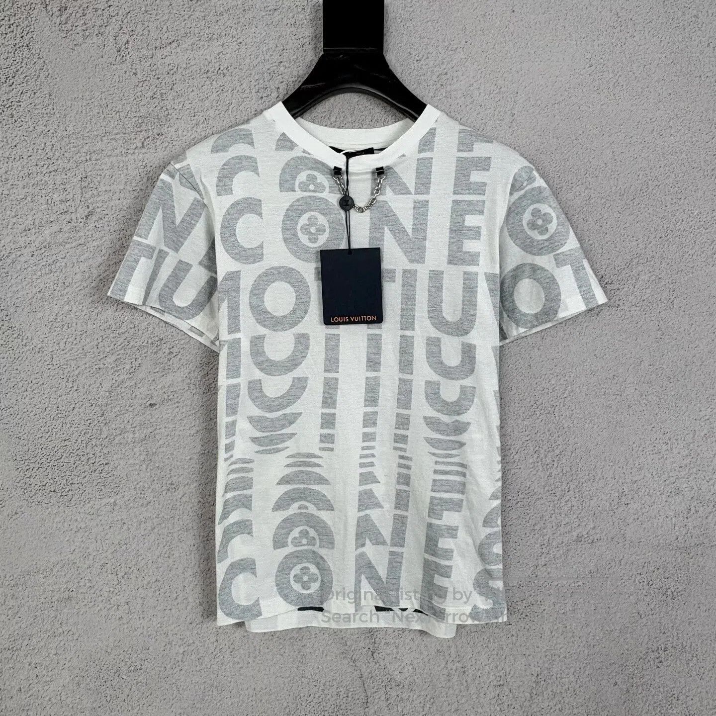 Louis Vuitton Louis Vuitton Large logo chain-print short-sleeve T-shirt Size US S / EU 44-46 / 1 - 1 Thumbnail