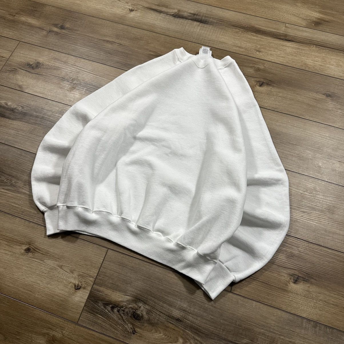 Lee Vintage 90s White Blank Made in USA Crewneck Sweatshirt Size US XXL / EU 58 / 5 - 3 Thumbnail