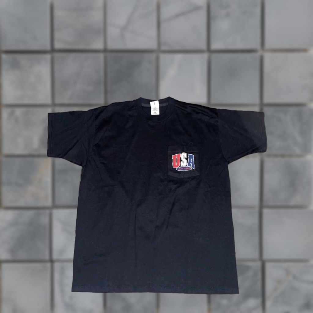 Fruit Of The Loom VINTAGE USA Pocket Tee Black XL Shirt Mens XL Pocket USA Black Tee Fruit of the Loom Size US XL / EU 56 / 4 - 1 Thumbnail