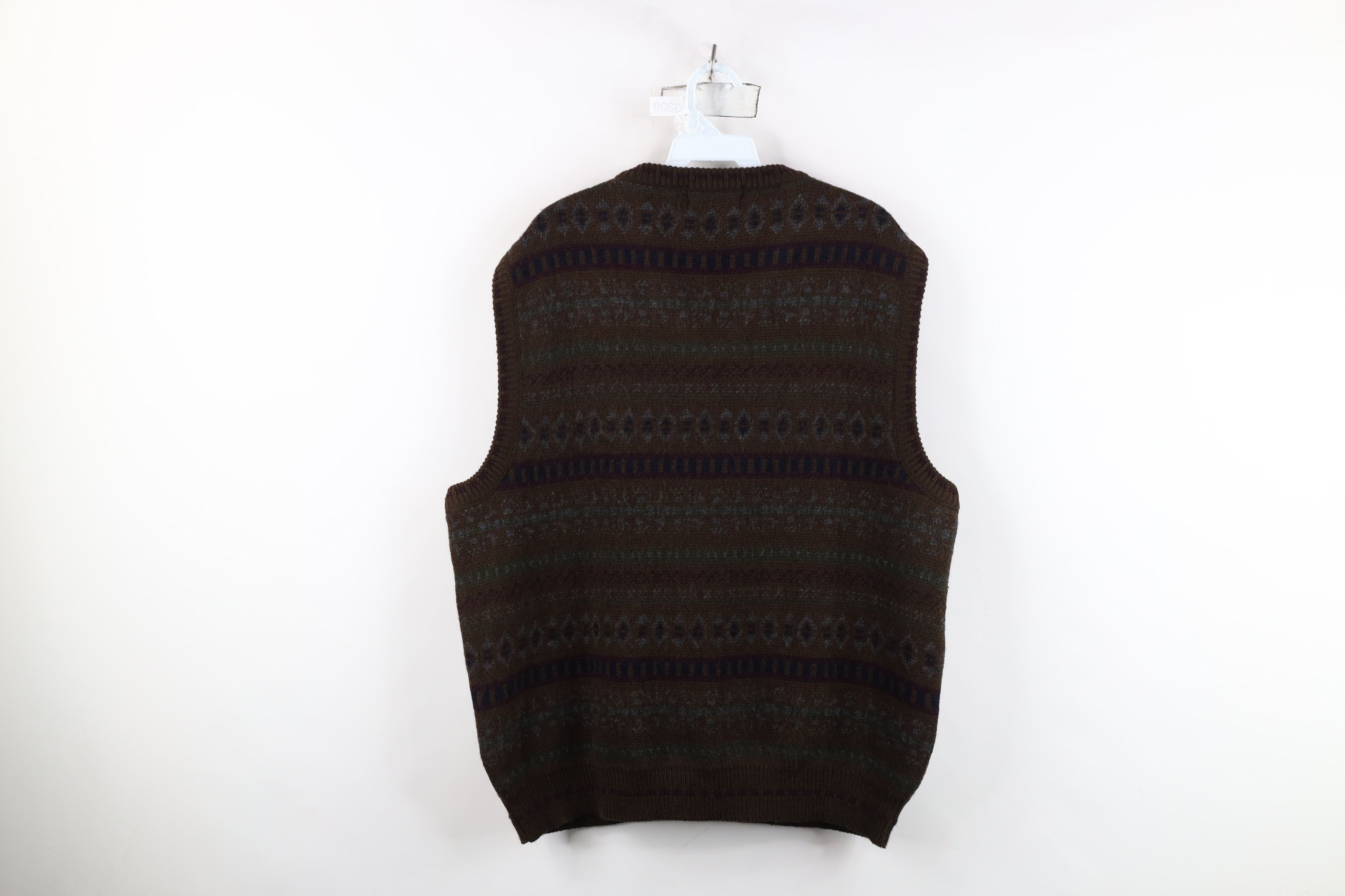 Vintage Vintage 90s Streetwear Fair Isle Knit V-Neck Sweater Vest Size US XL / EU 56 / 4 - 6 Thumbnail