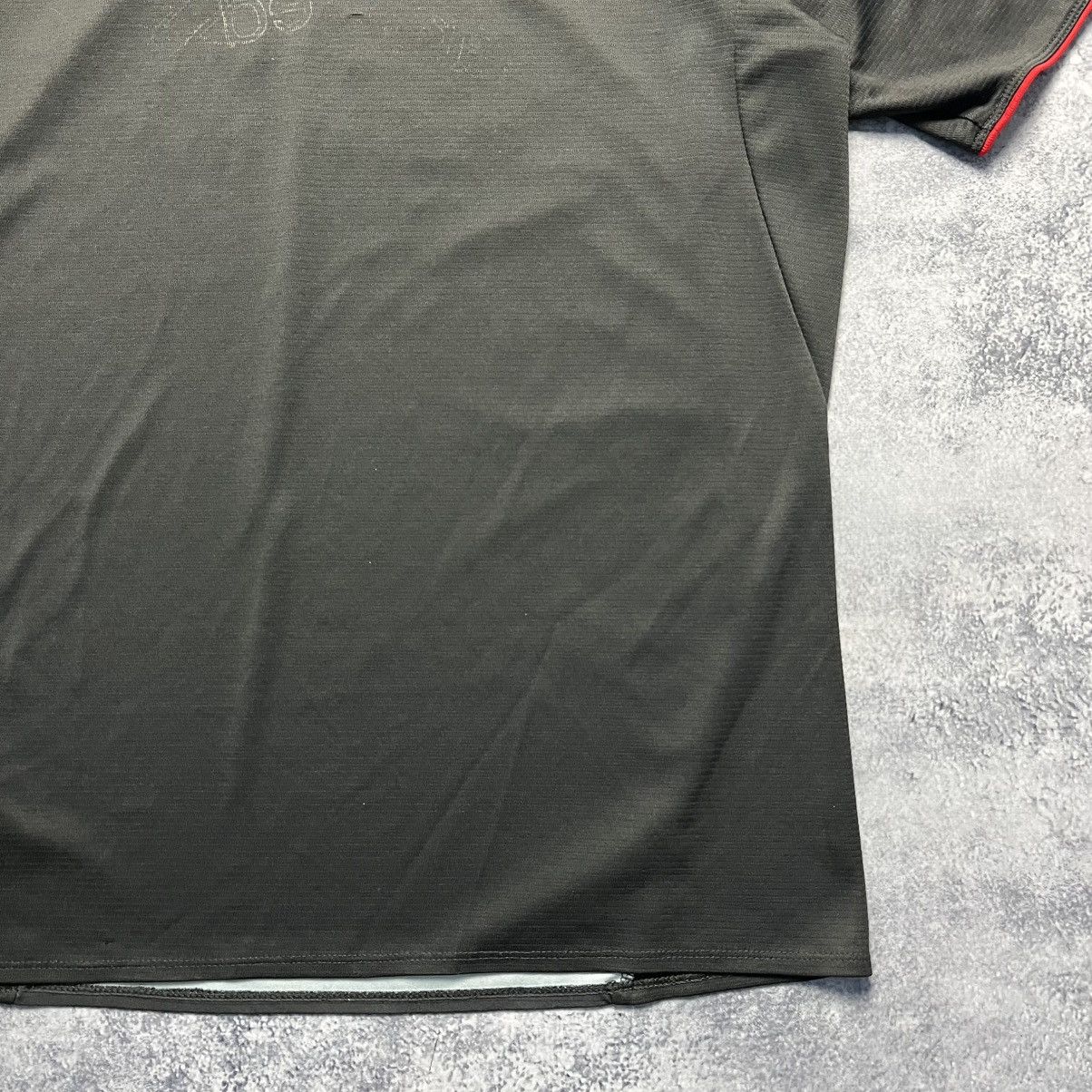 New Balance Vintage New Balance Liverpool 2015/2016 Away Soccer Jersey Size US M / EU 48-50 / 2 - 20 Thumbnail