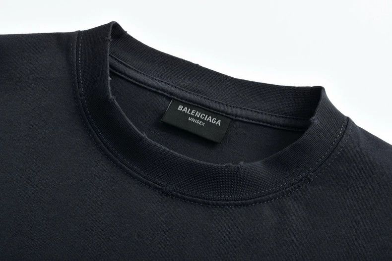 Balenciaga Balenciaga Distressed short-sleeve t-shirt Size US S / EU 44-46 / 1 - 3 Thumbnail