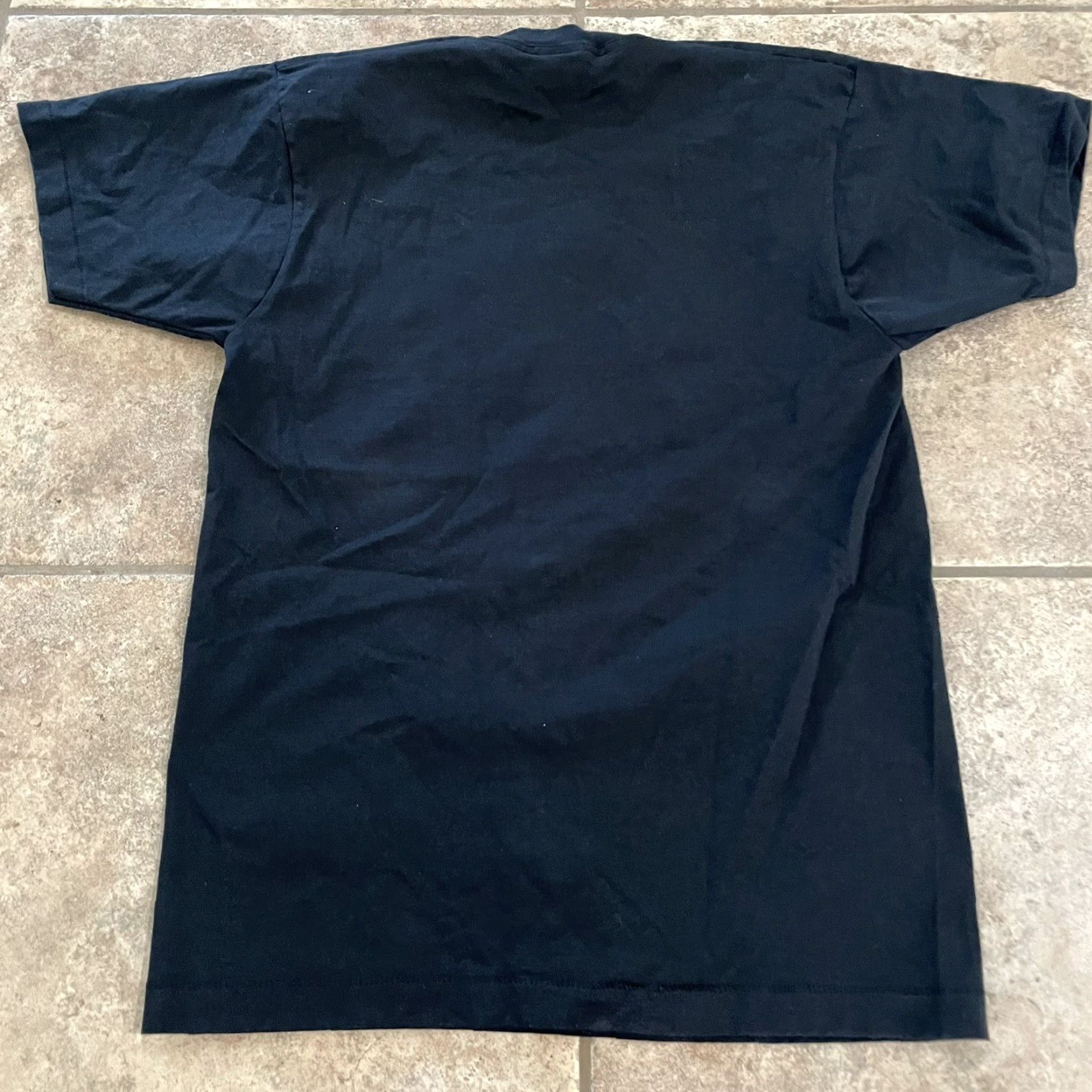Vintage VINTAGE 1991 Single Stitch Cotton Tee USA Graphic Shirt Mens Size L Black Stitch Tour/Theme USA Size US L / EU 52-54 / 3 - 5 Thumbnail