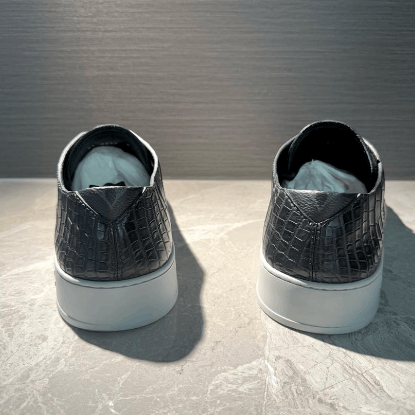Louis Vuitton Louis Vuitton low-top fashion skate shoes Size US 10 / EU 43 - 3 Thumbnail