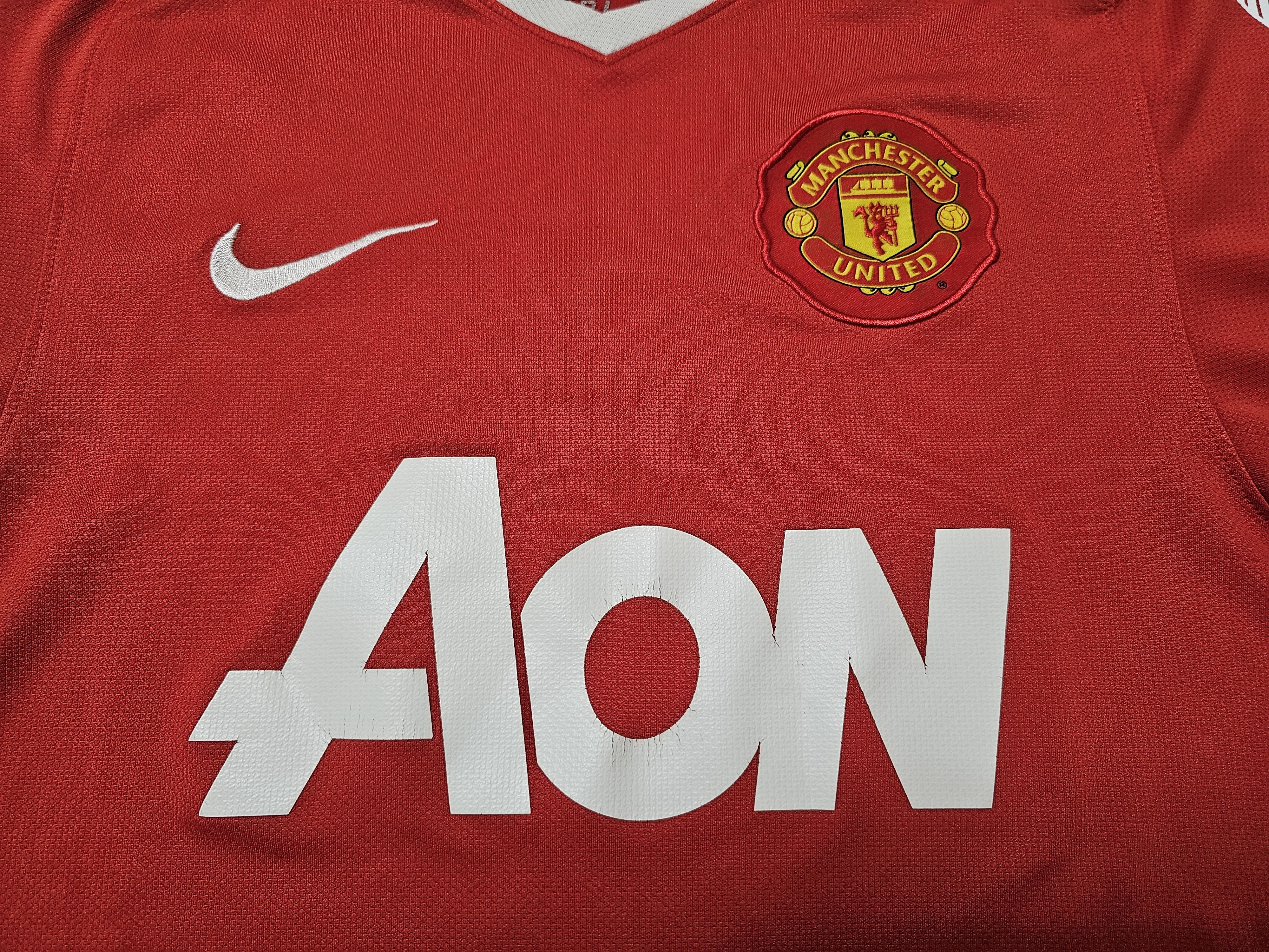 Nike MANCHESTER UNITED 2010 2011 HOME FOOTBALL SOCCER JERSEY Size US S / EU 44-46 / 1 - 3 Thumbnail