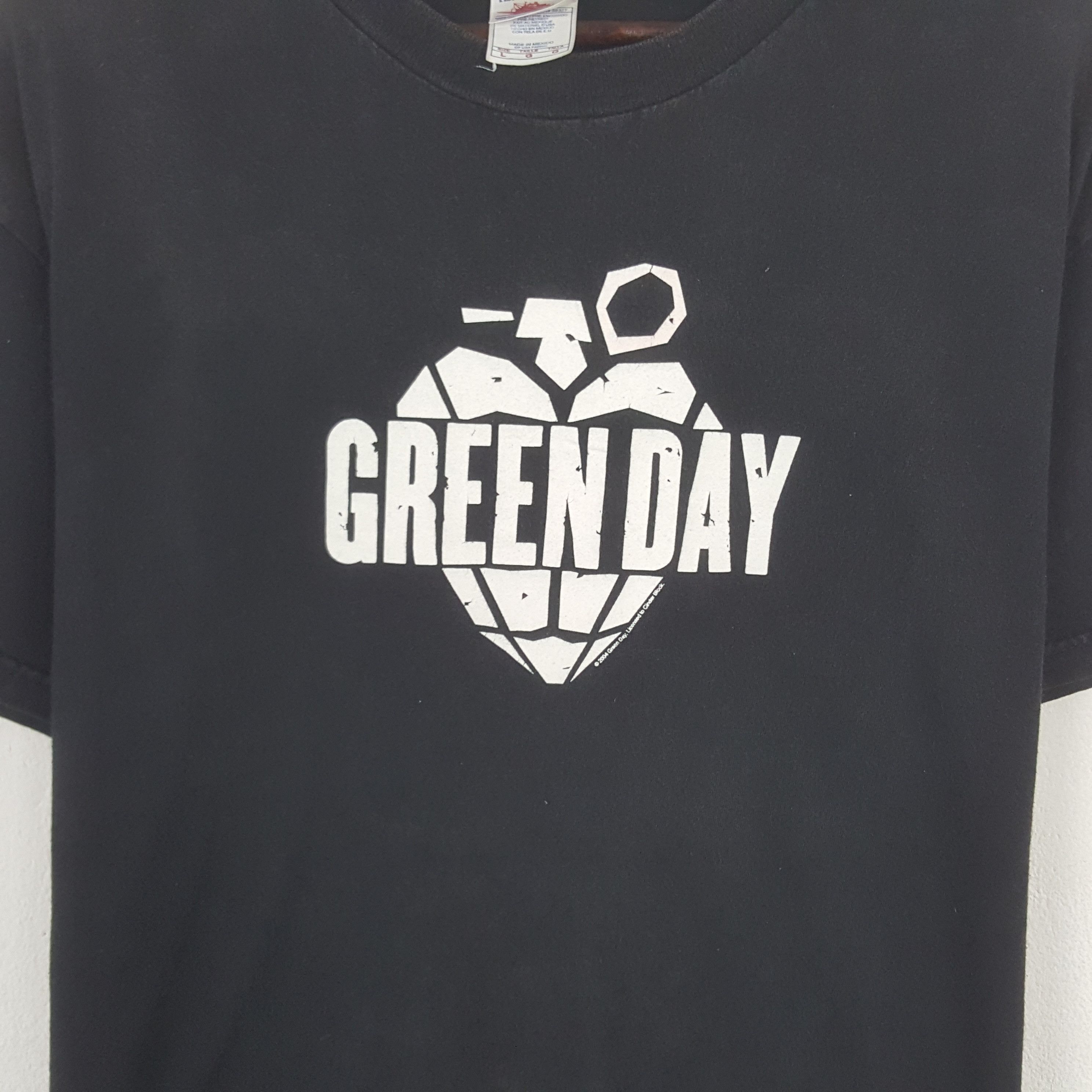 Band Tees Vintage Green Day American Rock Band Tshirt Size US L / EU 52-54 / 3 - 2 Thumbnail
