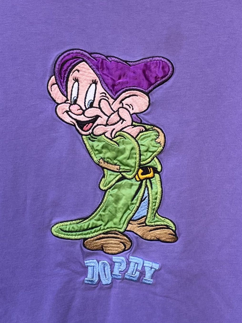 Disney Vintage Disney Store Dopey Embroidered Spellout Tee Size US L / EU 52-54 / 3 - 3 Thumbnail