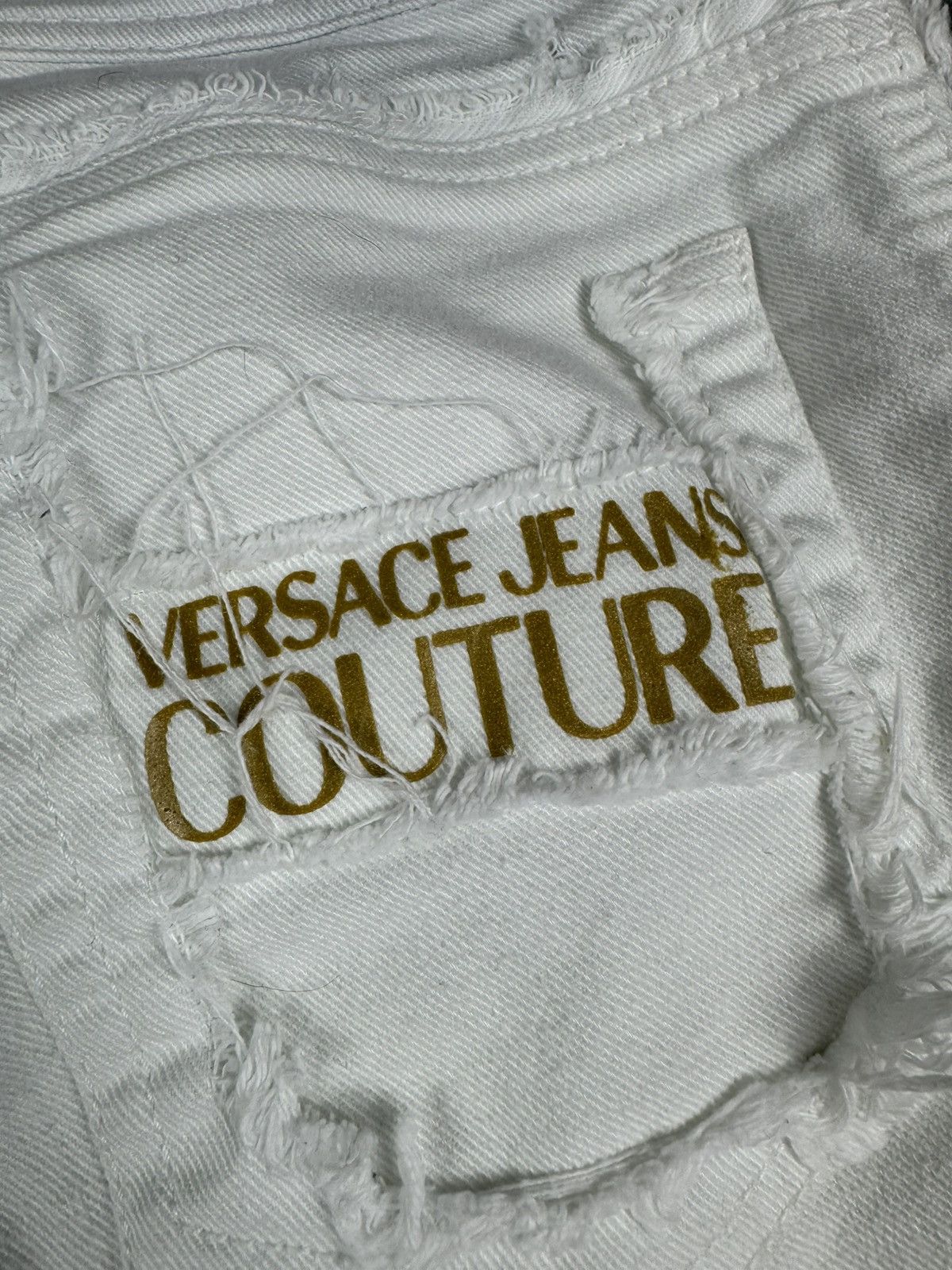 Versace Jeans Couture Vintage Y2K Versace Jeans Couture floral print ripped jeans Size 27" / US 4 / IT 40 - 10 Thumbnail