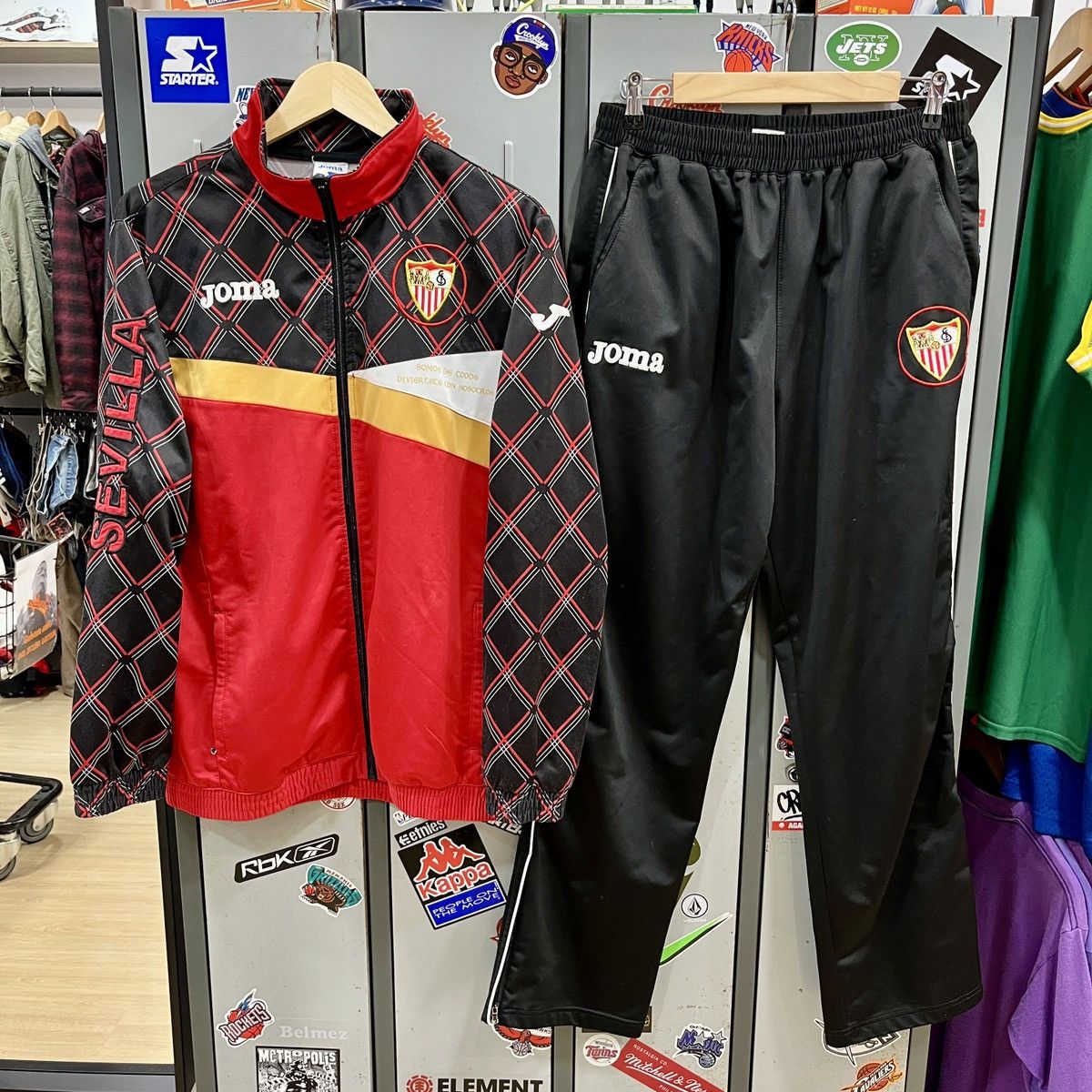 Joma × Vintage Sevilla FC 2008-09 Joma Tracksuit Size US L / EU 52-54 / 3 - 1 Thumbnail