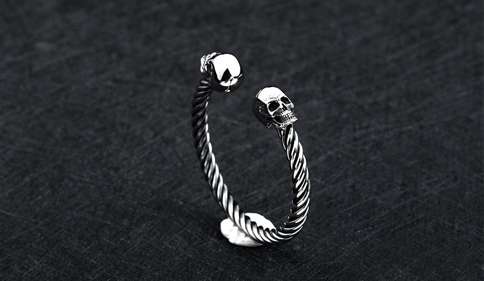 Jewelry Twin Skull Bracelet Size ONE SIZE - 1 Thumbnail