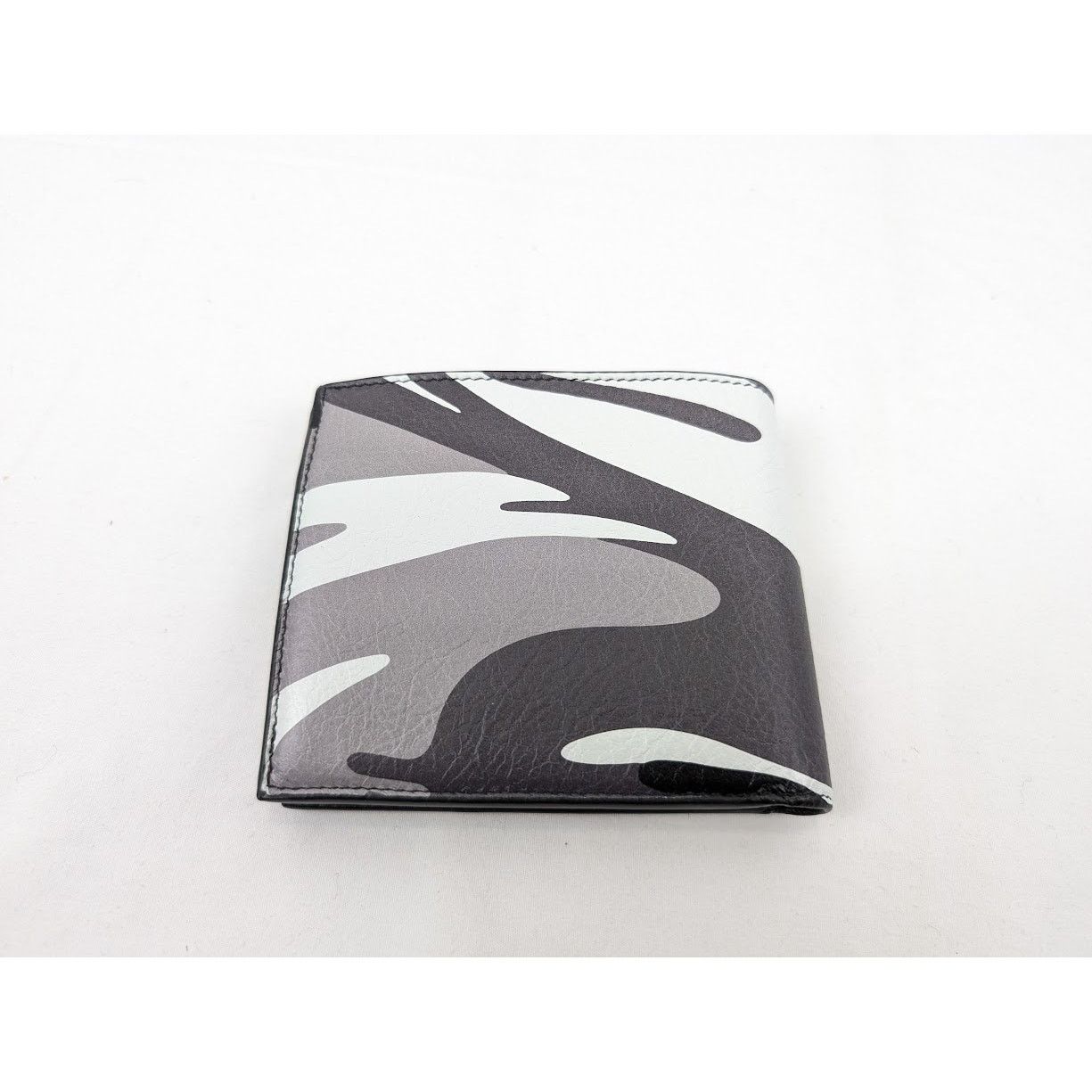 Balenciaga o1rshd1 Size: OS / Camo Logo Wallet in Multicolor Size ONE SIZE - 7 Thumbnail