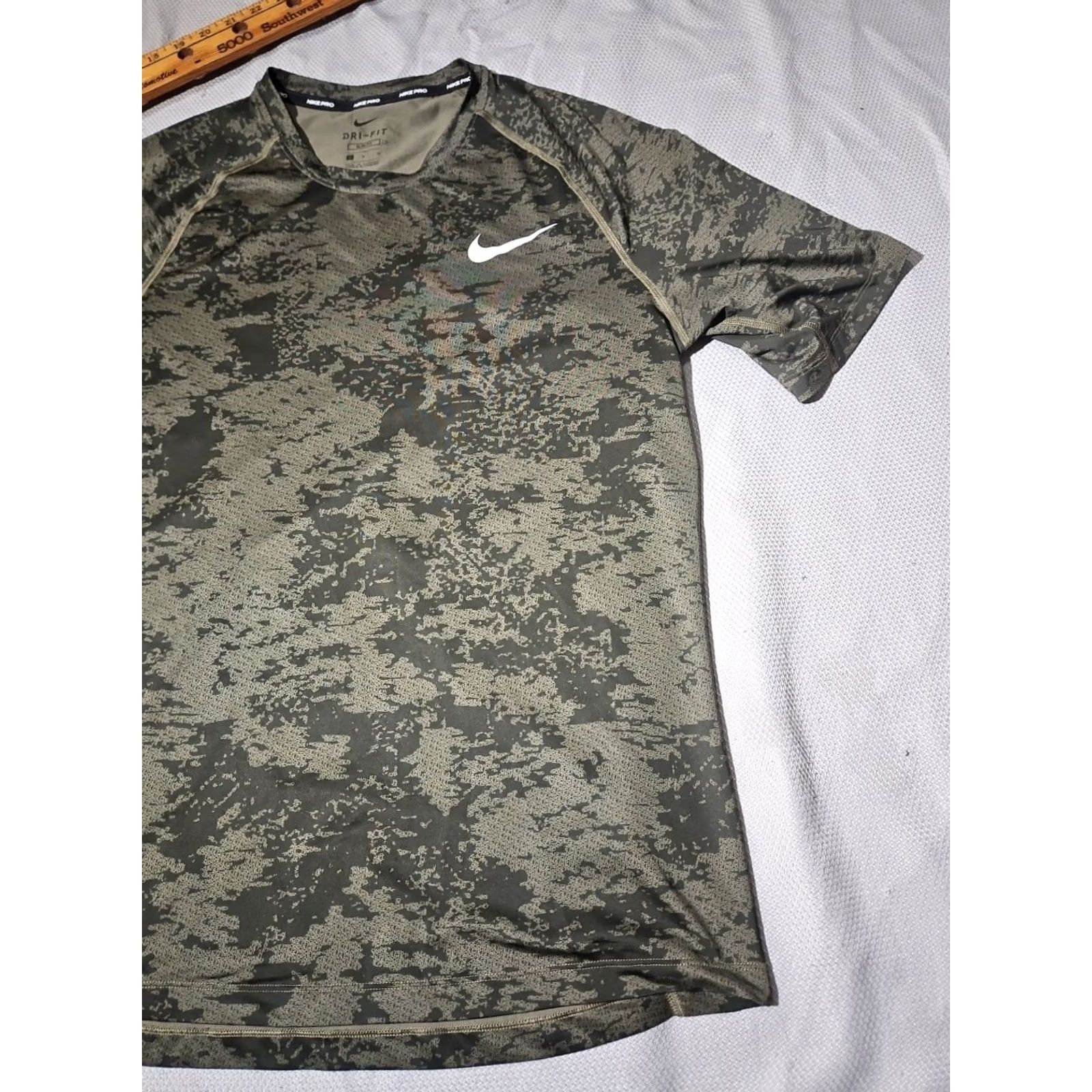 Nike Nike Pro Shirt Mens L Green Digital Camouflage Dri Fit Performance Tee Size US L / EU 52-54 / 3 - 3 Thumbnail