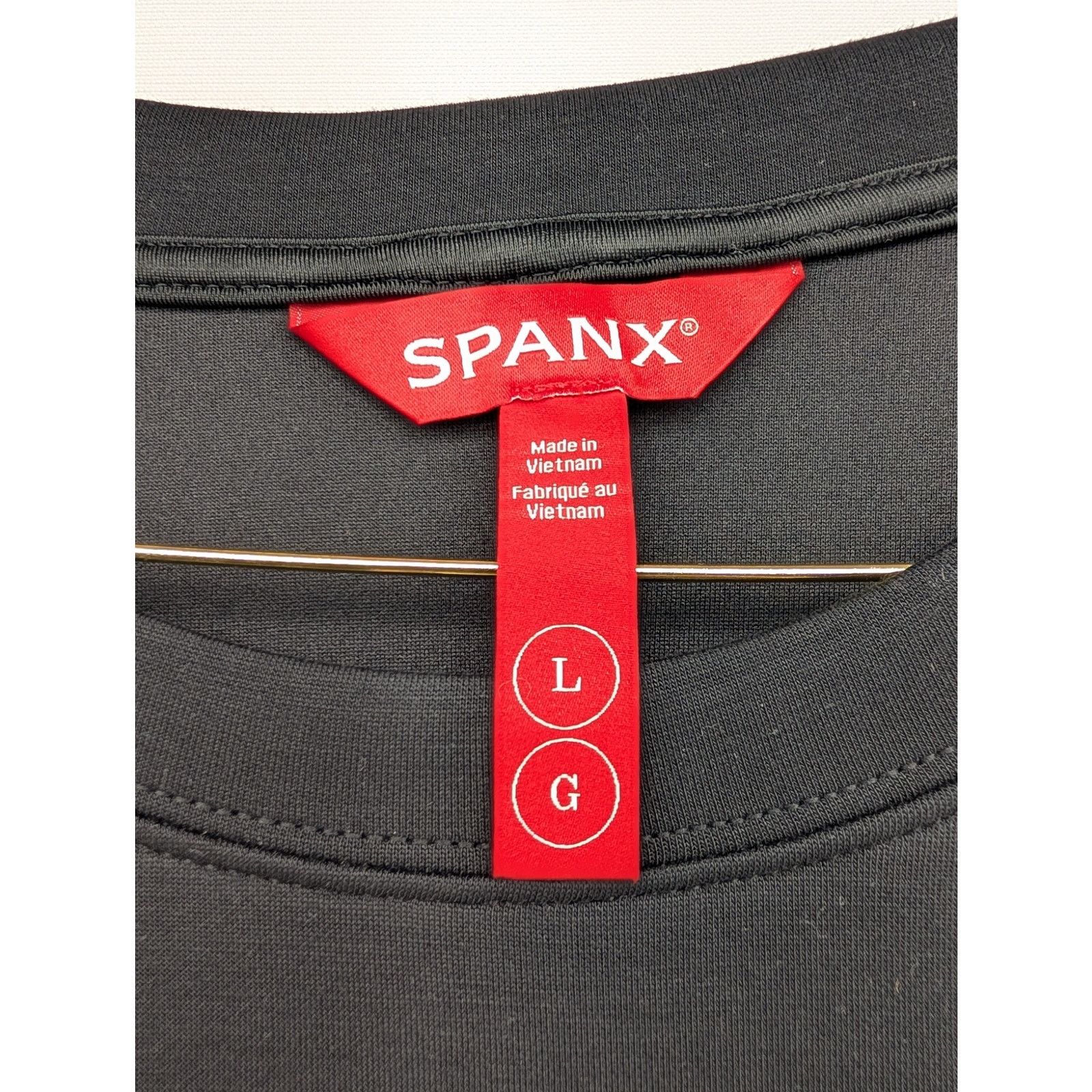 Spanx NWT Spanx AirEssentials Crewneck Tunic in Very Black size L Size XL / US 12-14 / IT 48-50 - 6 Thumbnail