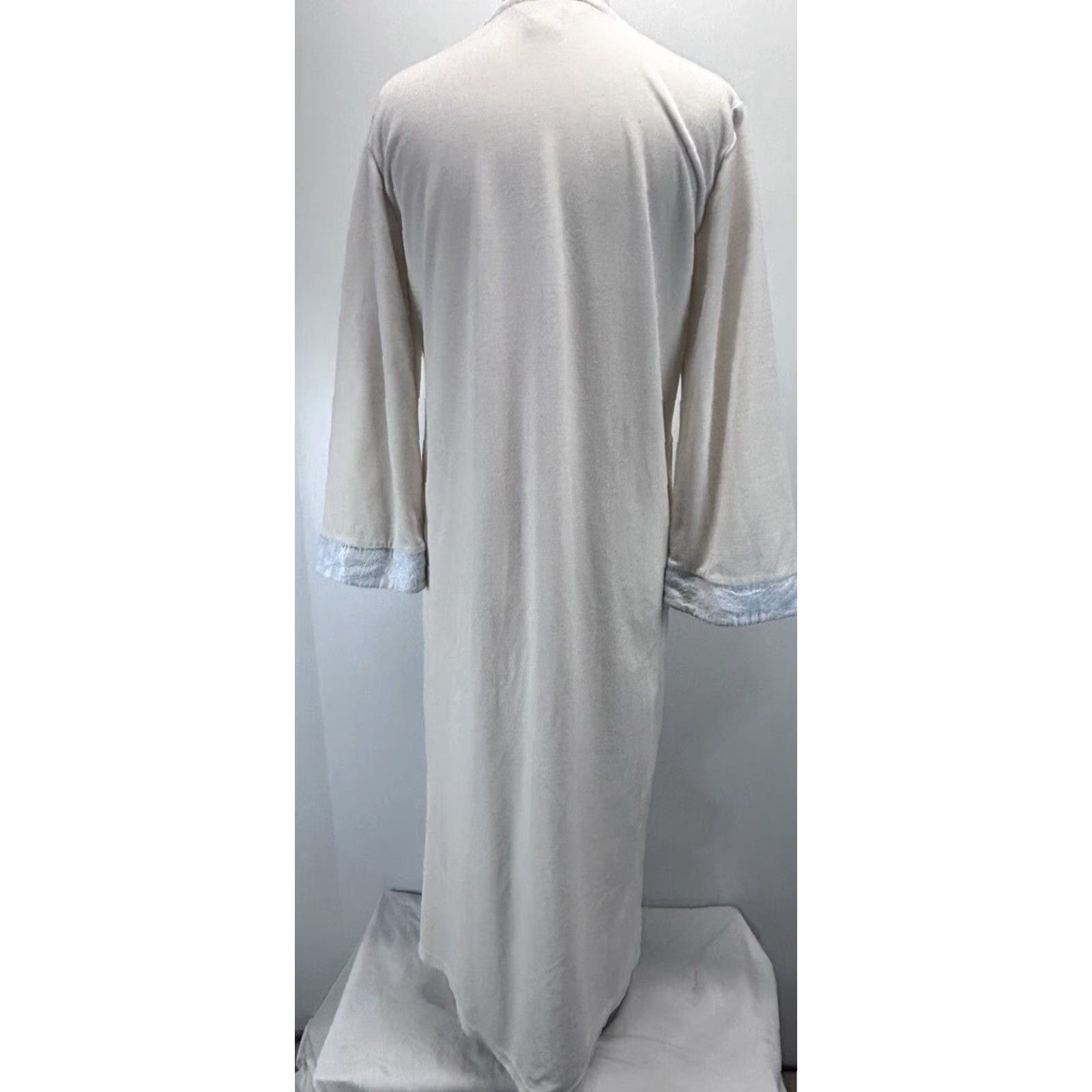 Vintage VINTAGE Diamond Tea Velvet Robe M Women’s Ivory Blue Jacquard Trim Pockets Robe Size ONE SIZE - 3 Thumbnail