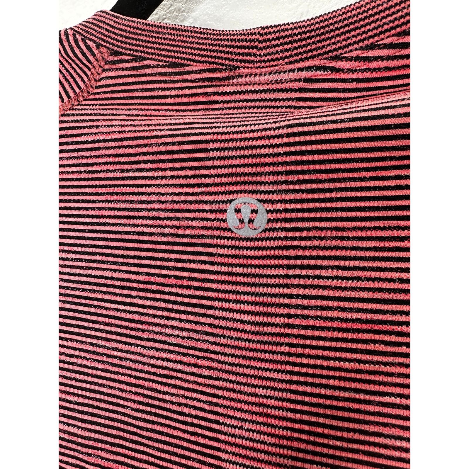 Lululemon Lululemon Dusty Mauve Stripe Long Sleeve Round Neck Shirt 4 Size M / US 6-8 / IT 42-44 - 7 Thumbnail