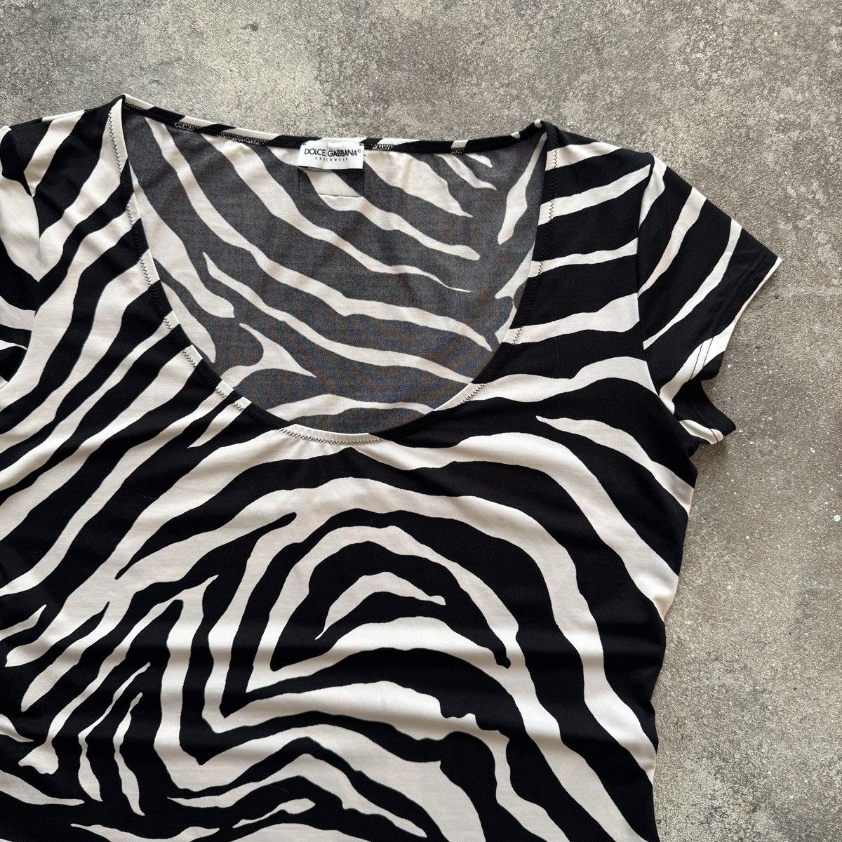 Dolce & Gabbana D&G Dolce & Gabbana Vintage Zebra Print Y2K T-Shirt Size M / US 6-8 / IT 42-44 - 5 Thumbnail