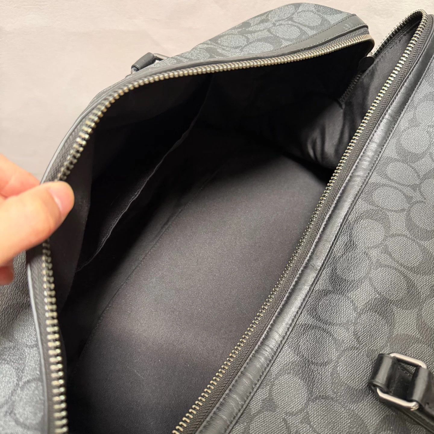 Coach COACH Venturer 43 Heritage Leather Travel Bag Black Large 98 New Size ONE SIZE - 7 Thumbnail