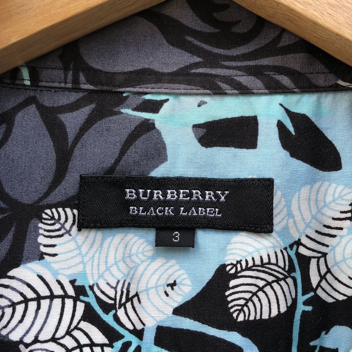 Burberry Burberry Black Label Aloha Shirt Size US M / EU 48-50 / 2 - 13 Thumbnail