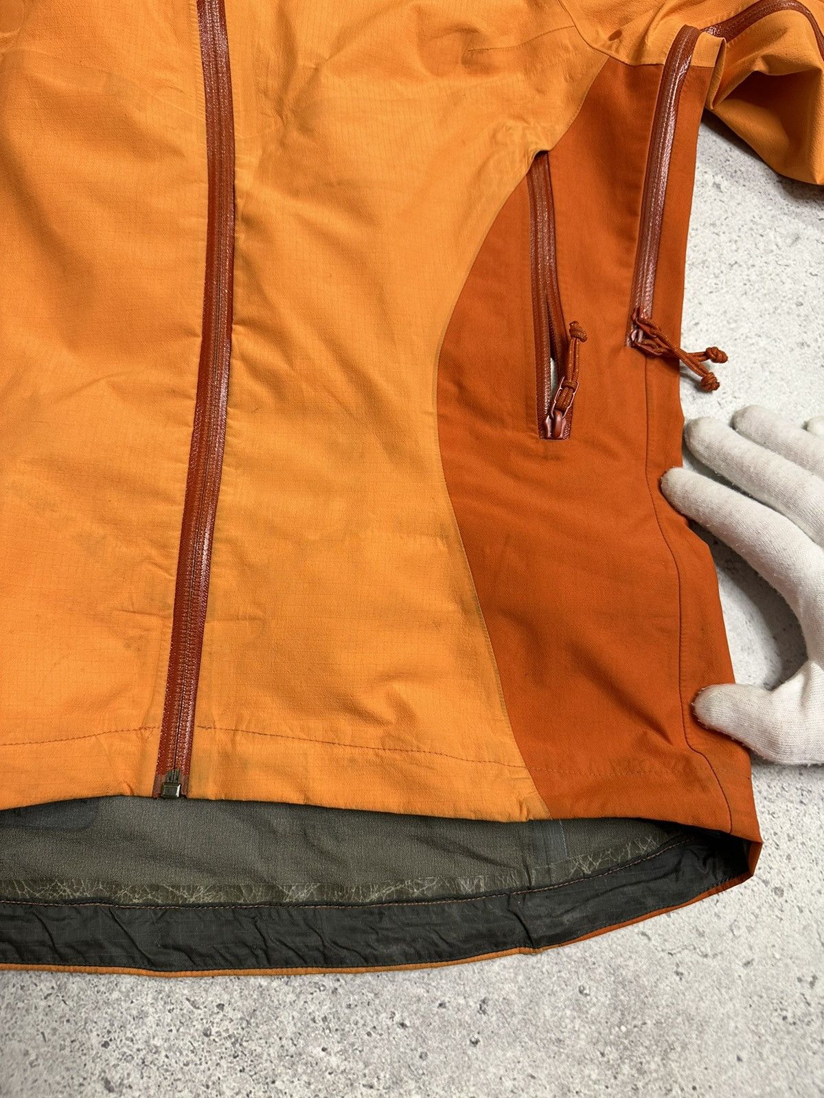 Arc'teryx Arc'teryx SideWinder Gore-Tex Pro Shell Orange Recco Jacket Size XS / US 0-2 / IT 36-38 - 22 Thumbnail