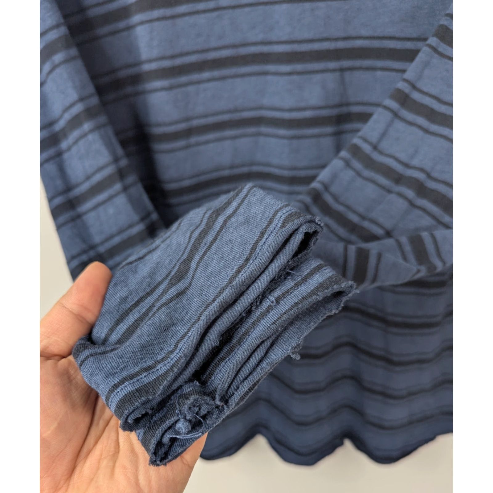 Lucky Brand Lucky Brand Shirt Mens Large Long Sleeve Burnout Blue Stripe Crew Neck Cotton Polyester Knit Chestnut? Size US L / EU 52-54 / 3 - 3 Thumbnail