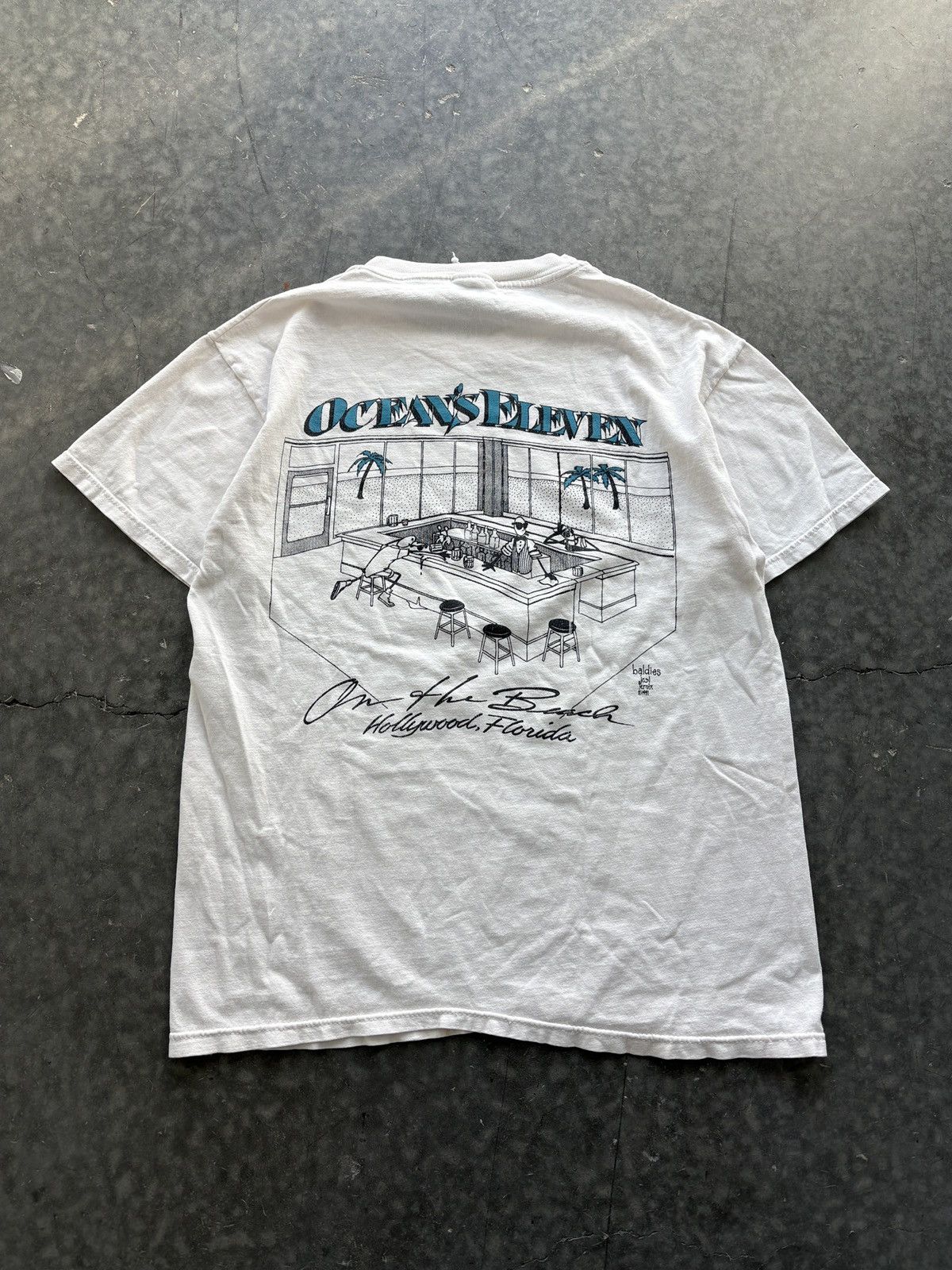 Vintage Vintage 90s Oceans Eleven Graphic Tee Size US M / EU 48-50 / 2 - 1 Thumbnail