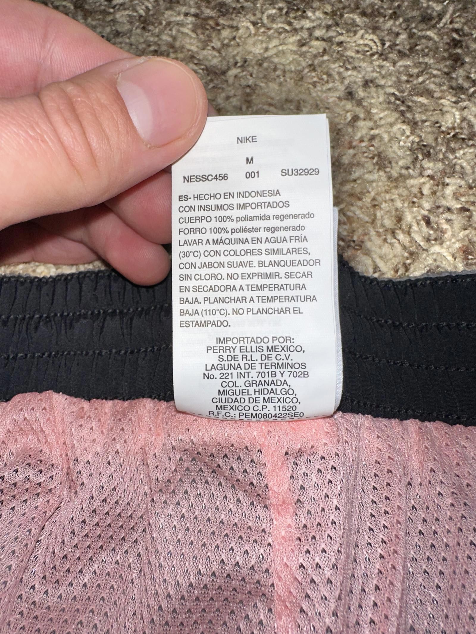 Nike Nike JDI Stack Icon Logo 7" Volley Swim Shorts Size US 32 / EU 48 - 8 Thumbnail