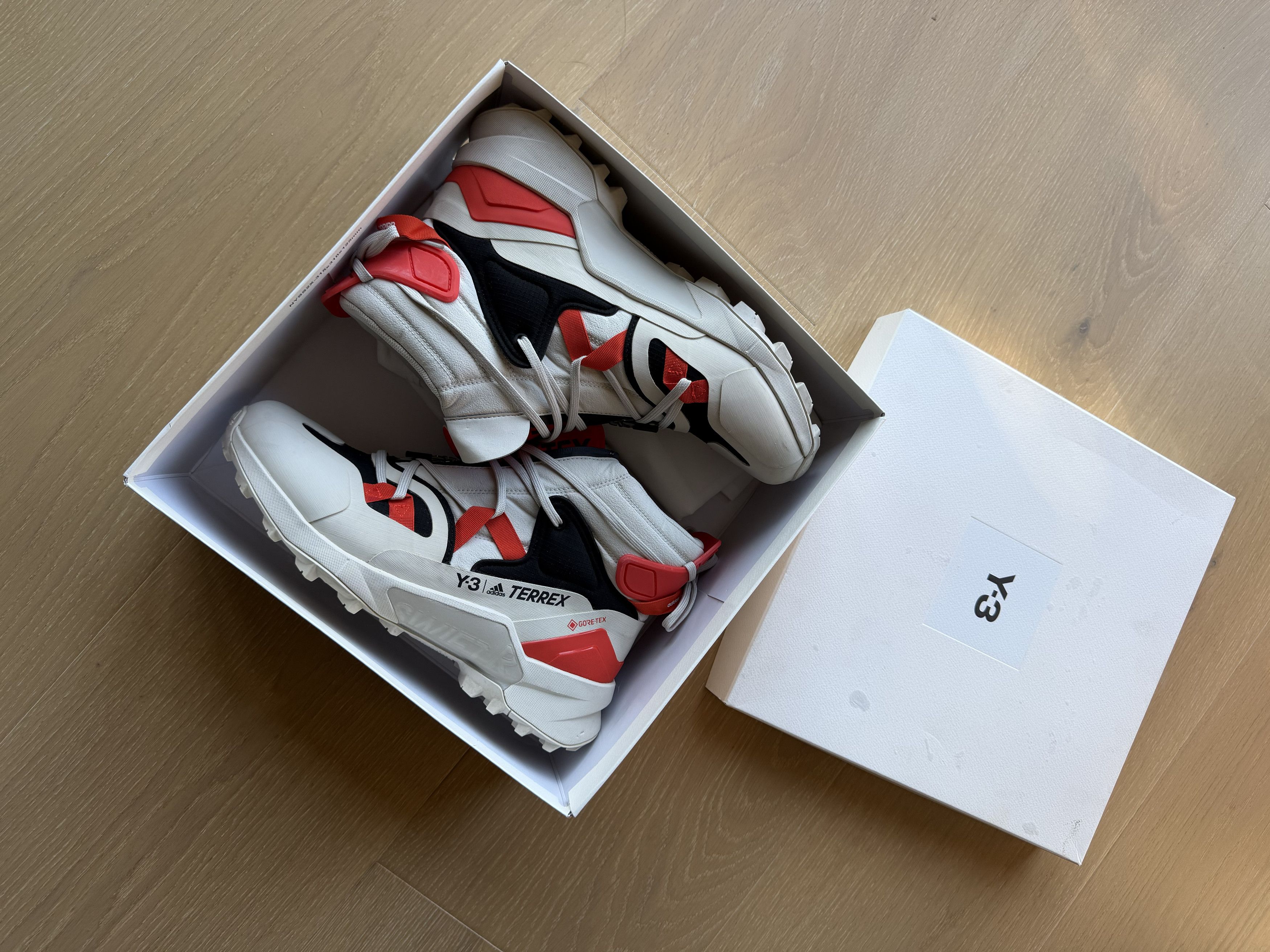 Y-3 adidas Y-3 TERREX SWIFT R3 GTX GORE-TEX Size US 9.5 / EU 42-43 - 5 Thumbnail
