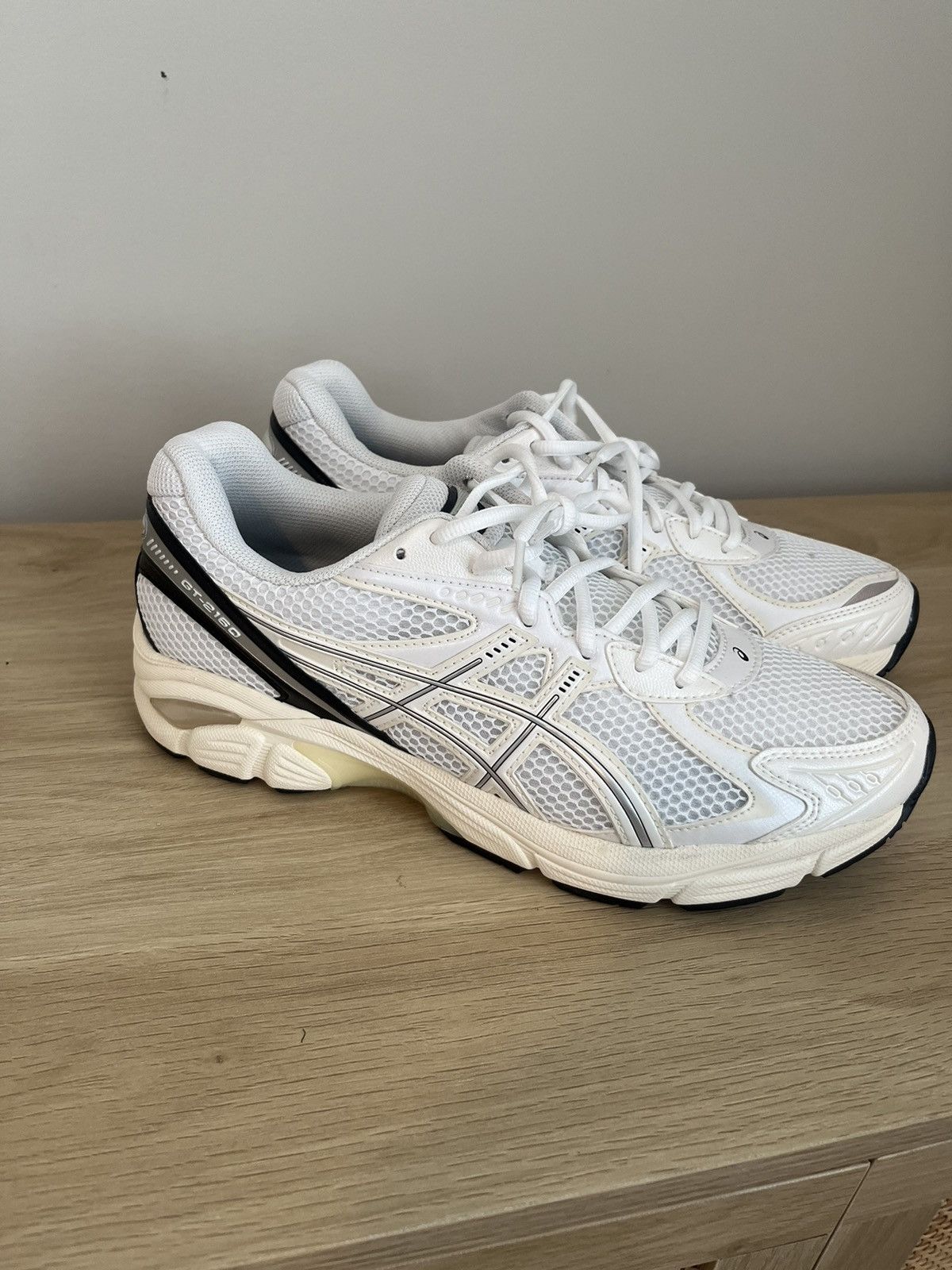 Asics Asics GT-2160 Size US 10 / EU 43 - 1 Thumbnail
