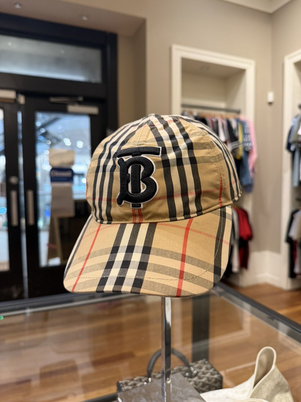 Burberry Burberry TB Icon Logo Baseball Cap Size ONE SIZE - 1 Thumbnail