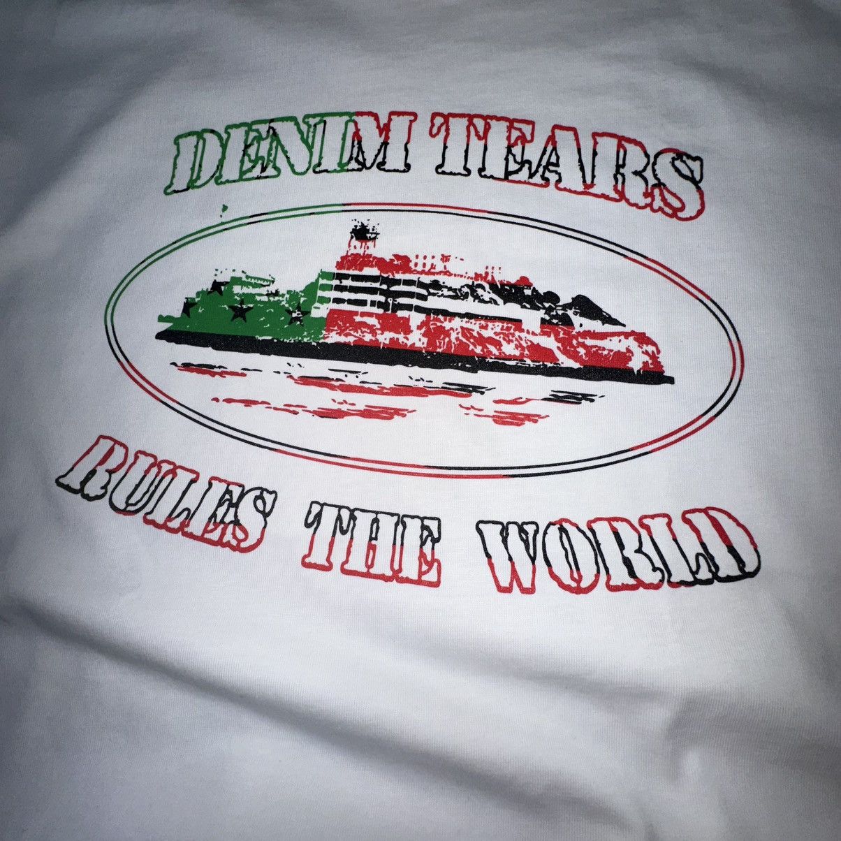 Corteiz Corteiz X Denim Tears Cortears OG Alcatraz Tee White Size M Size US M / EU 48-50 / 2 - 4 Thumbnail